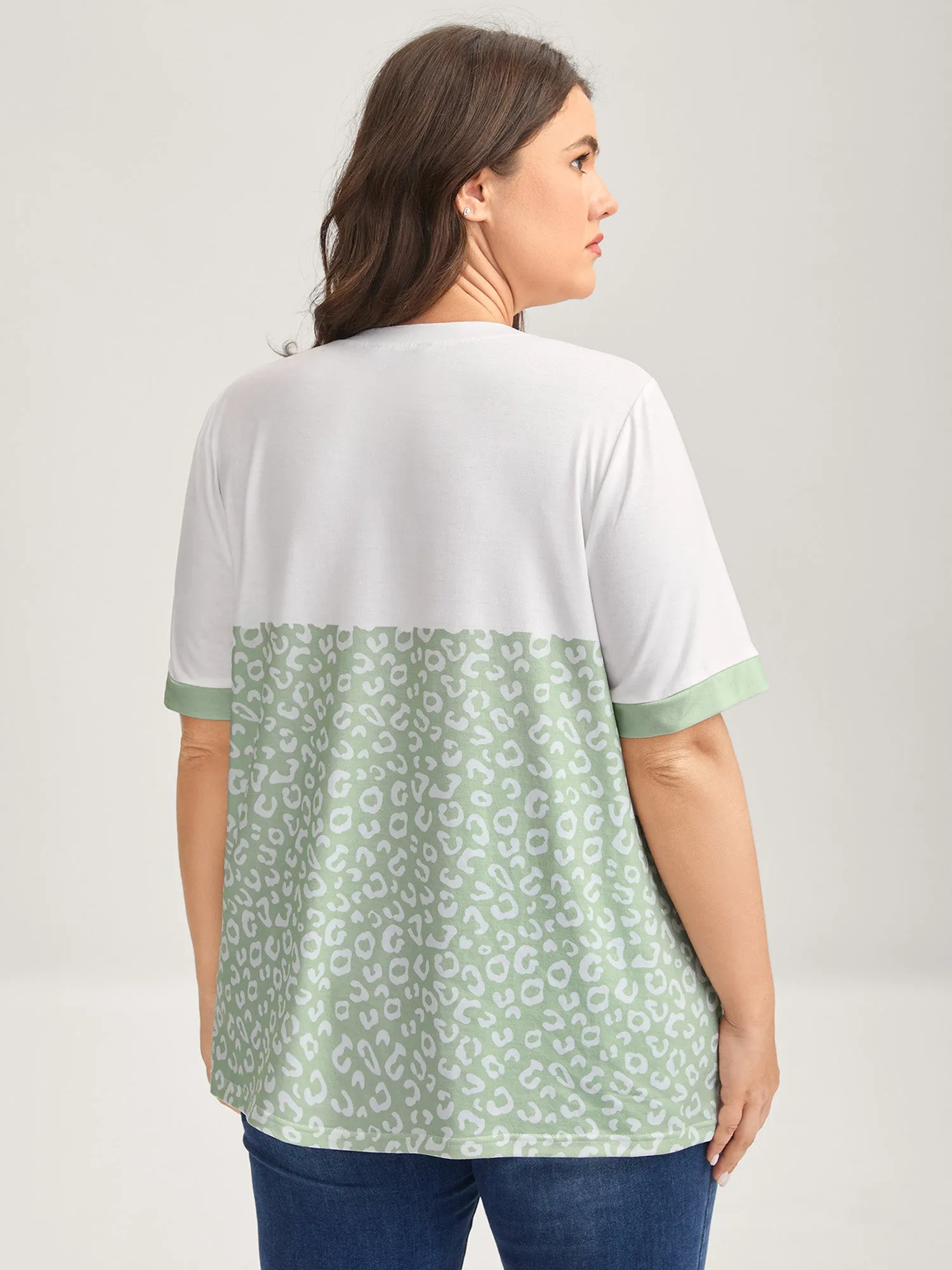 Leopard Print Color Contrast T-Shirt sold by Bloomchic product image thumbnail 4