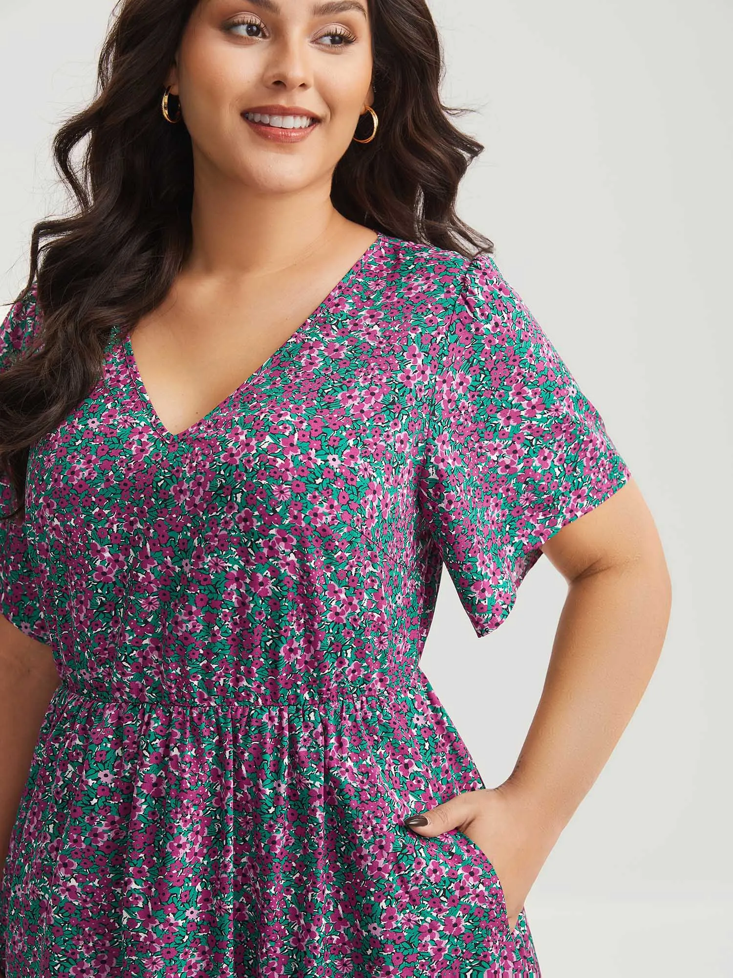 Floral Print V-Neck Tiered Midi Dress sold by Bloomchic product image thumbnail 2