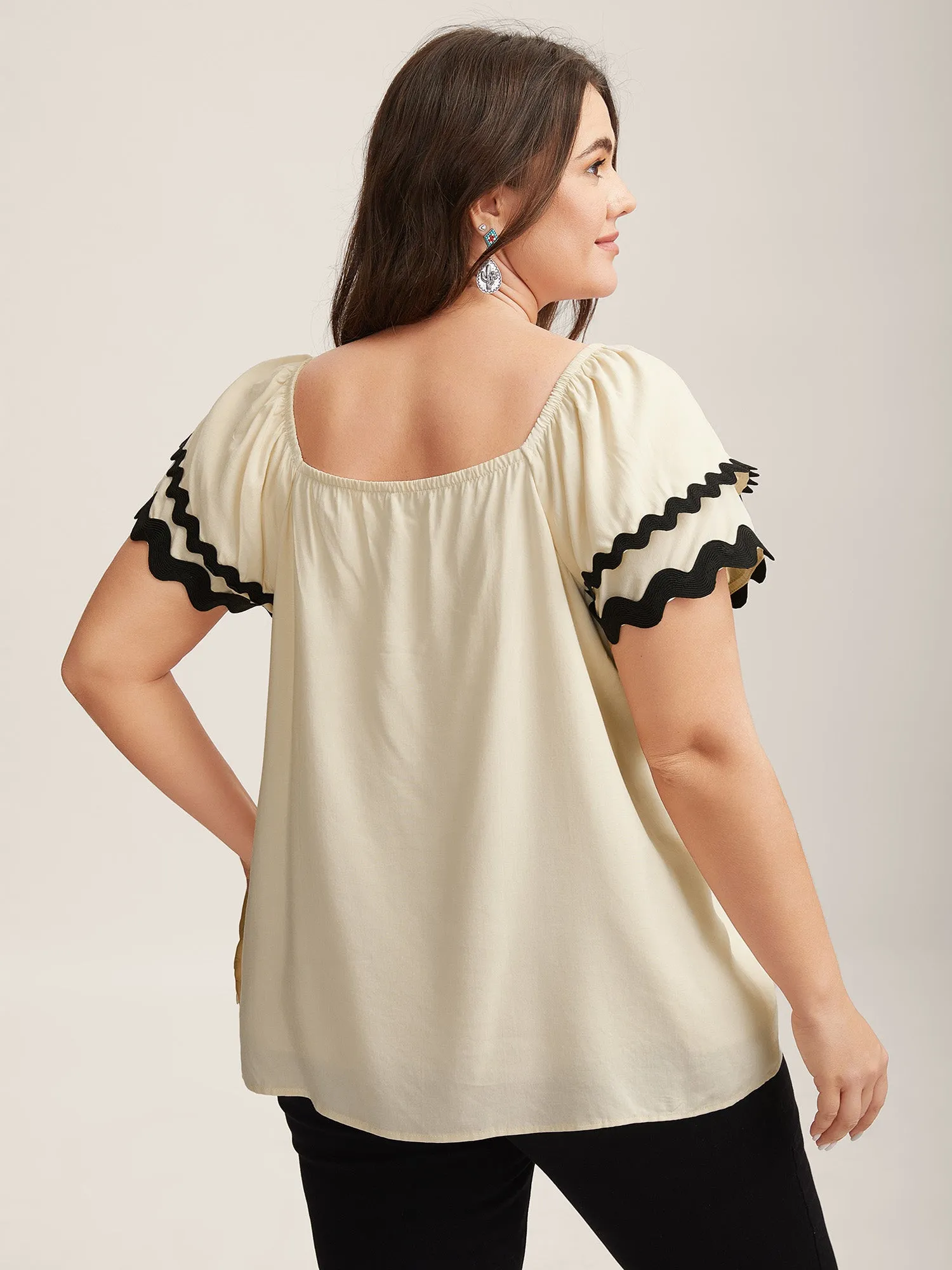 Color Block Layered Sleeve Blouse sold by Bloomchic product image thumbnail 4