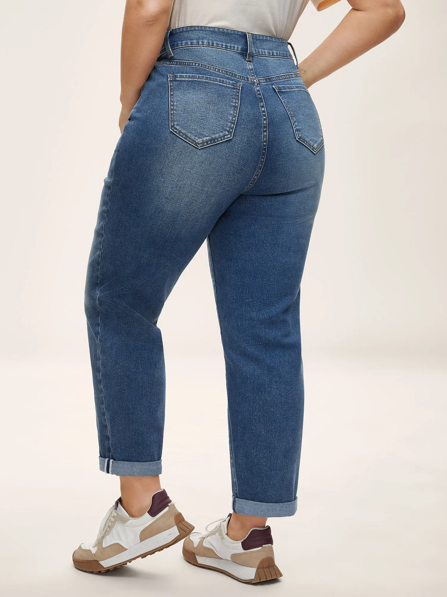 Classic Pockets Boyfriend Jeans sold by Bloomchic product image thumbnail 4