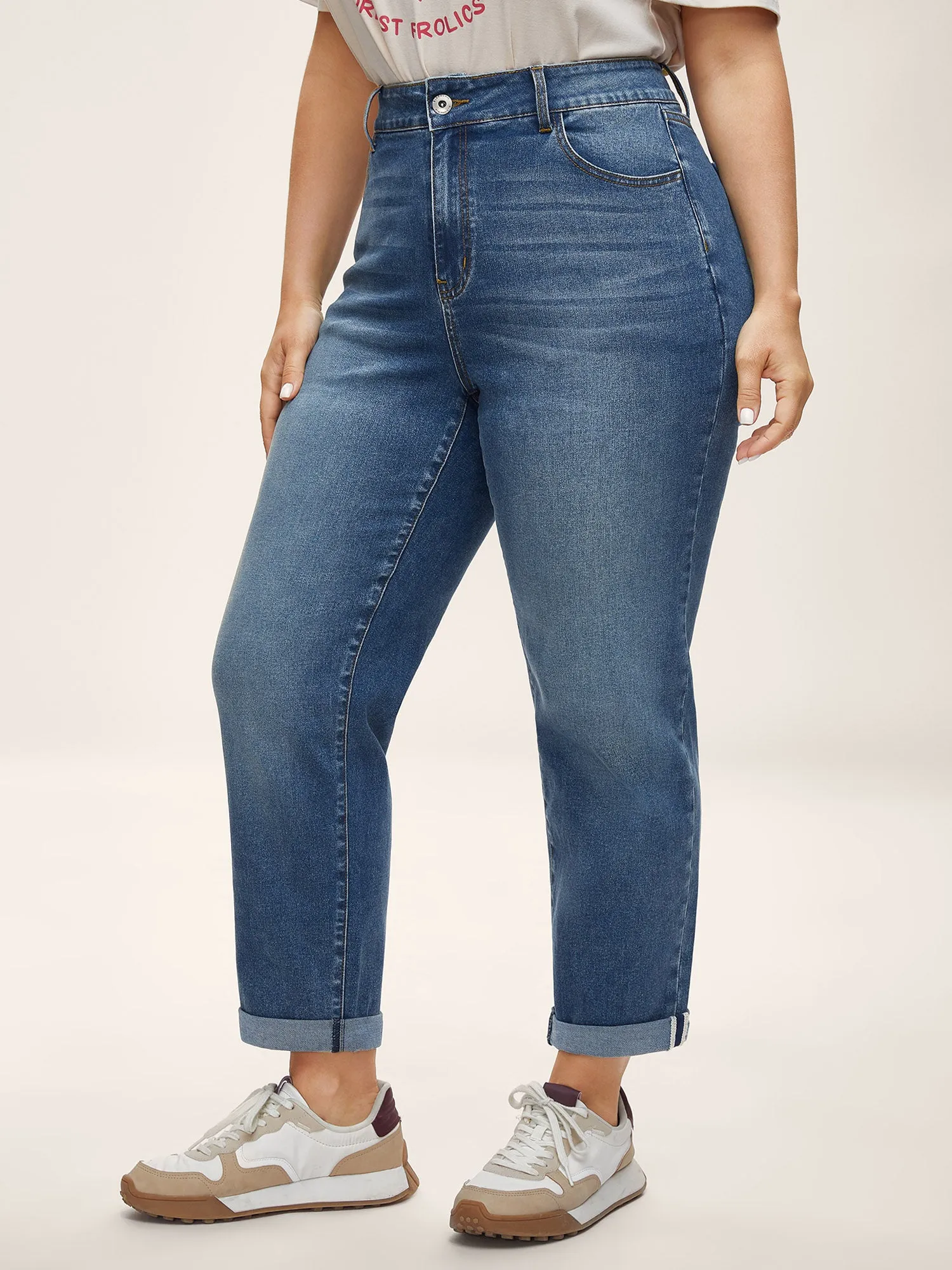 Classic Pockets Boyfriend Jeans sold by Bloomchic