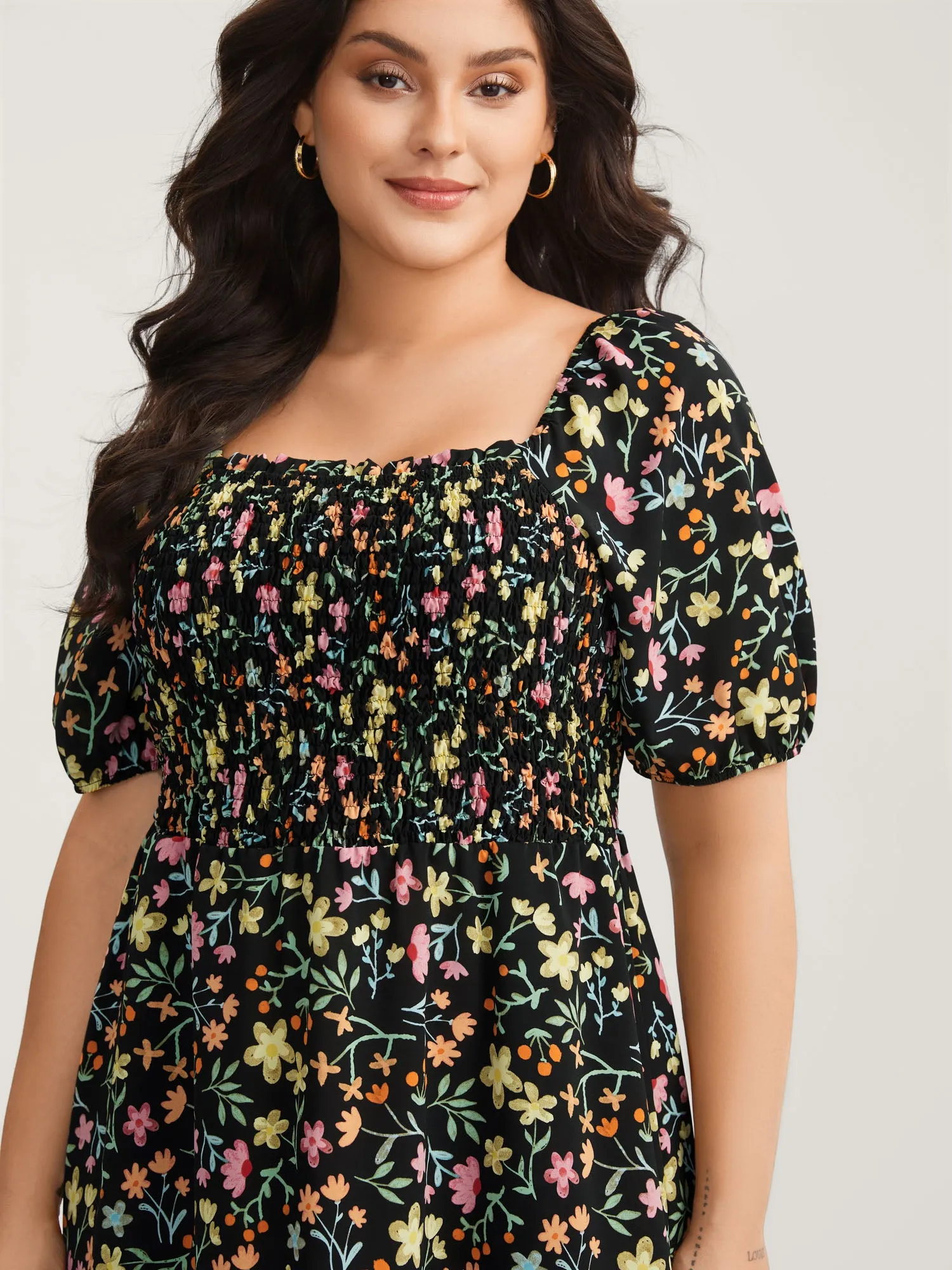 Floral Print Shirred Pockets Midi Dress sold by Bloomchic product image thumbnail 2