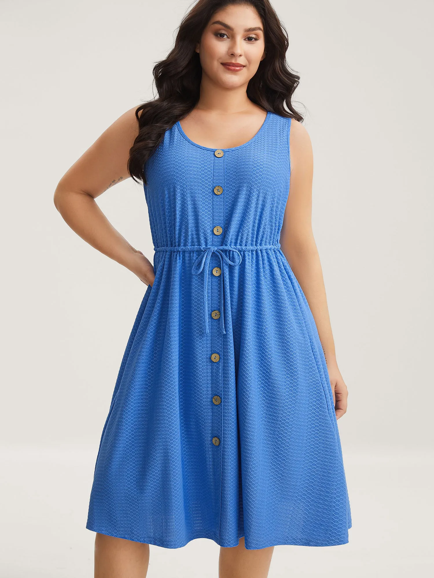 Textured Waist Drawstring Pockets Midi Dress sold by Bloomchic product image thumbnail 3