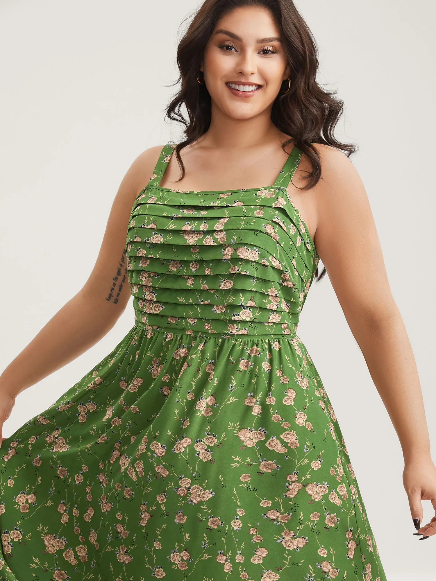 Breezy Floral Pleated Pockets Midi Dress sold by Bloomchic