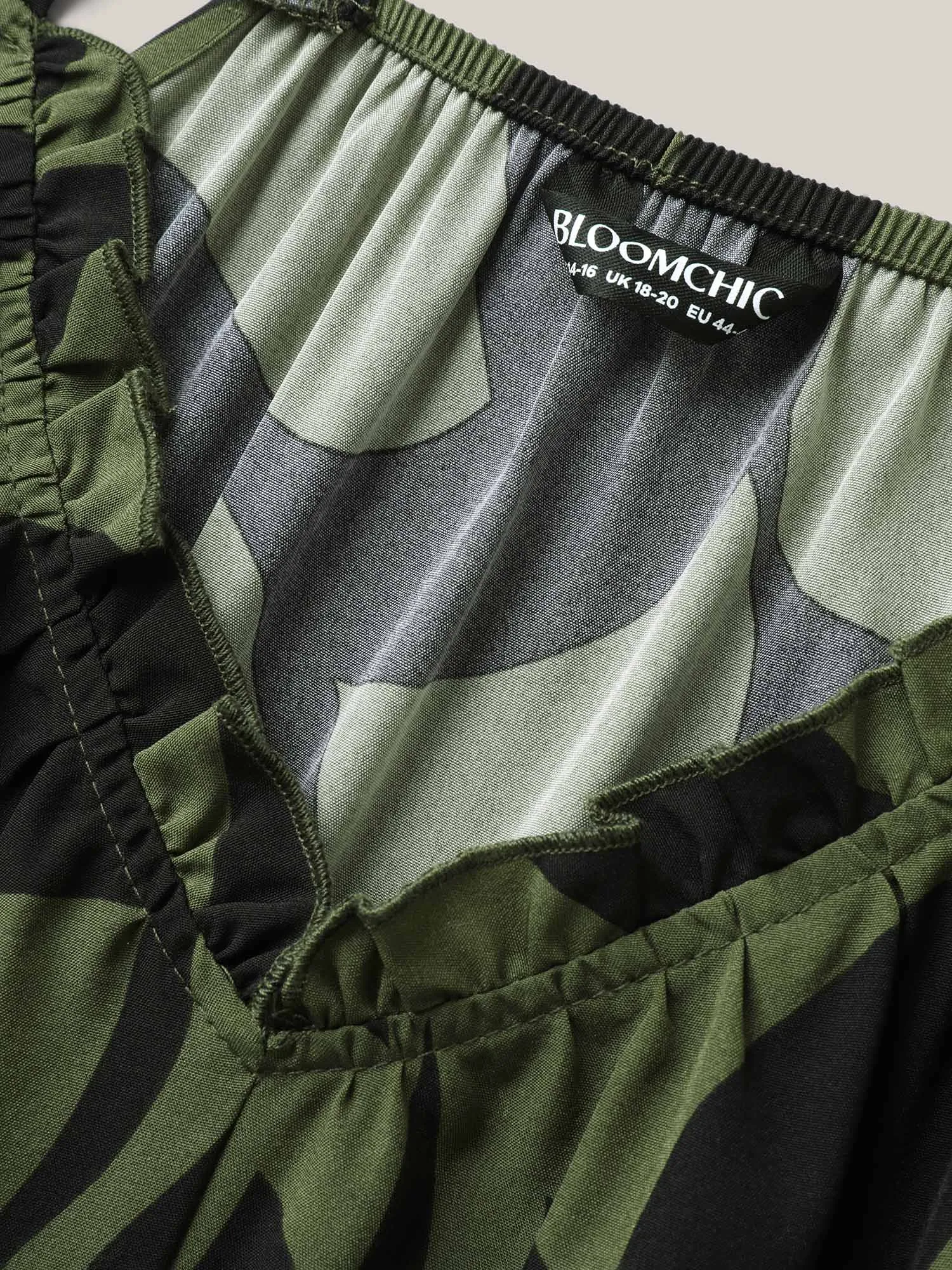 Silhouette Floral Print Sweetheart Jumpsuit sold by Bloomchic product image thumbnail 5