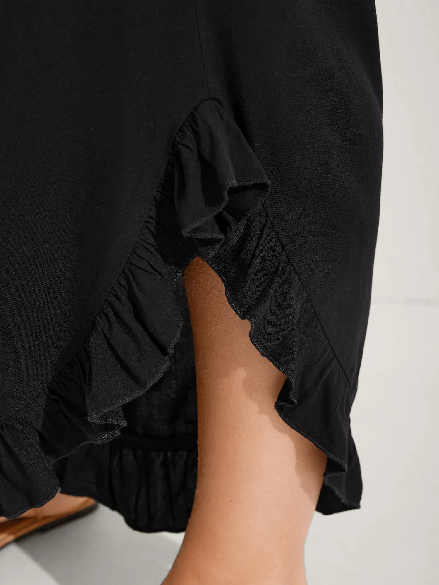 Ruffled Curvy Hem Wide-Leg Pants sold by Bloomchic product image thumbnail 4