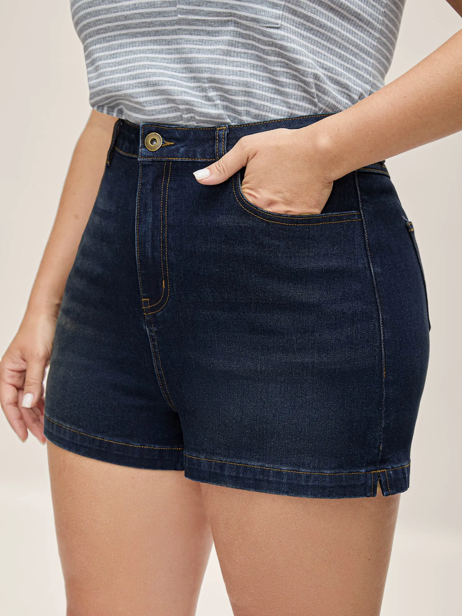 Stretchy Classic Straight-Leg Denim Shorts sold by Bloomchic product image thumbnail 3