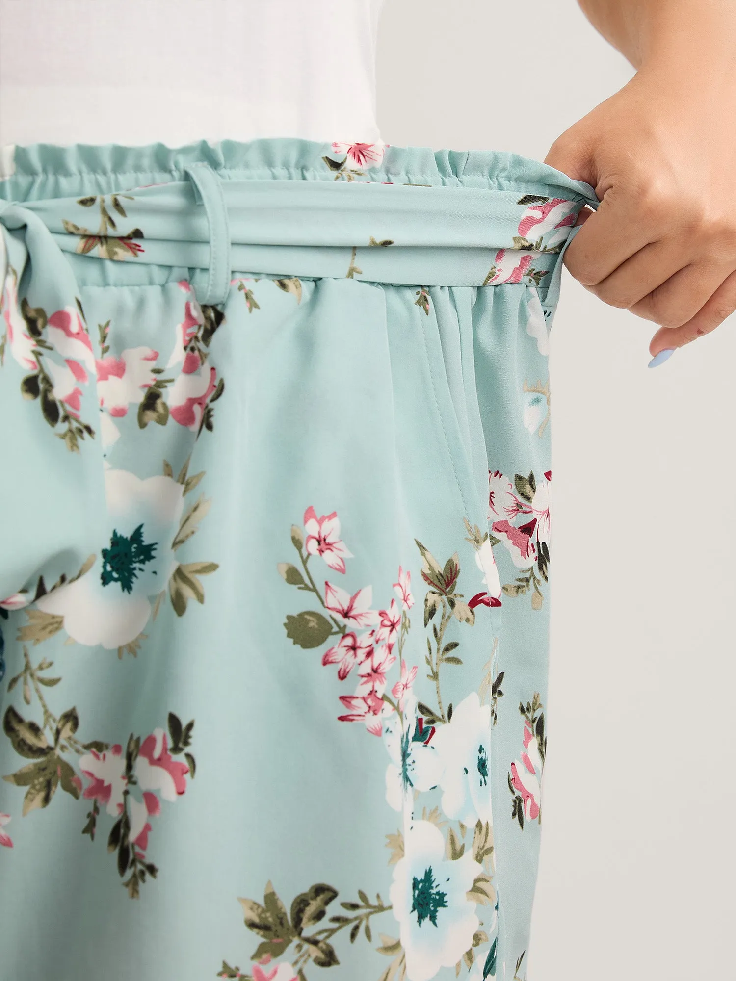 Fresh Floral Print Belted Shorts sold by Bloomchic product image thumbnail 2