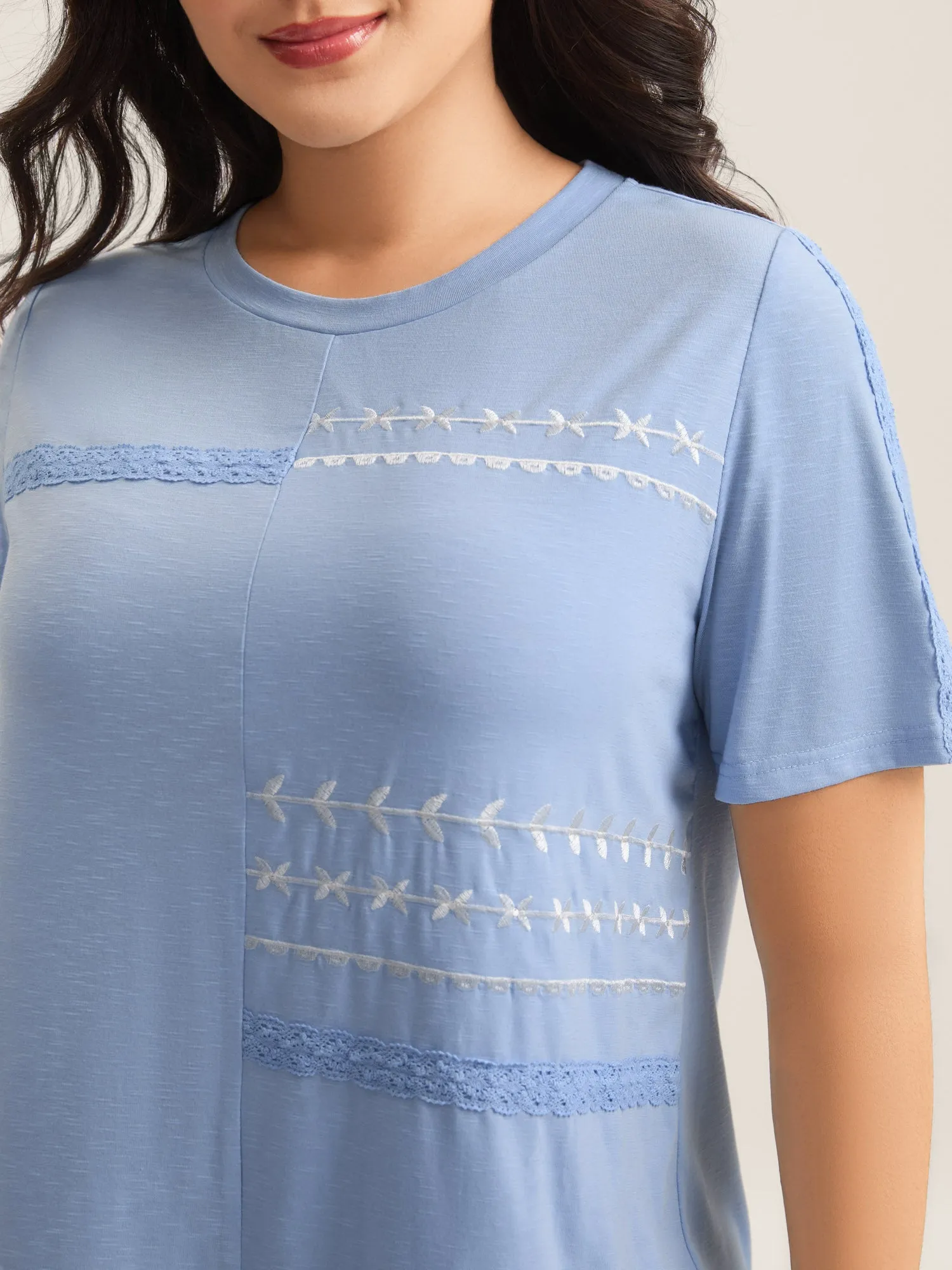 Embroidered Lace Spliced Solid T-Shirt sold by Bloomchic product image thumbnail 2