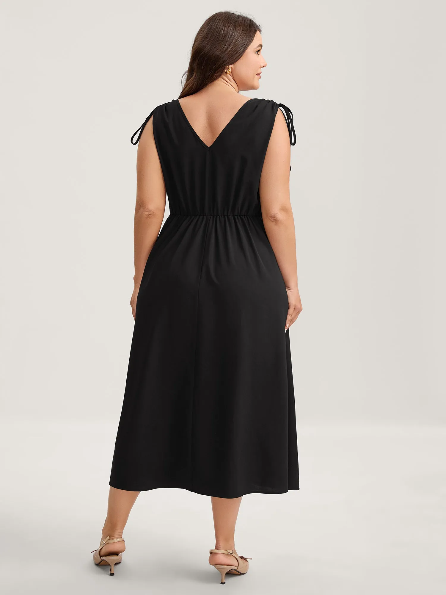 Shoulder Drawstring Slit Solid Midi Dress sold by Bloomchic product image thumbnail 4