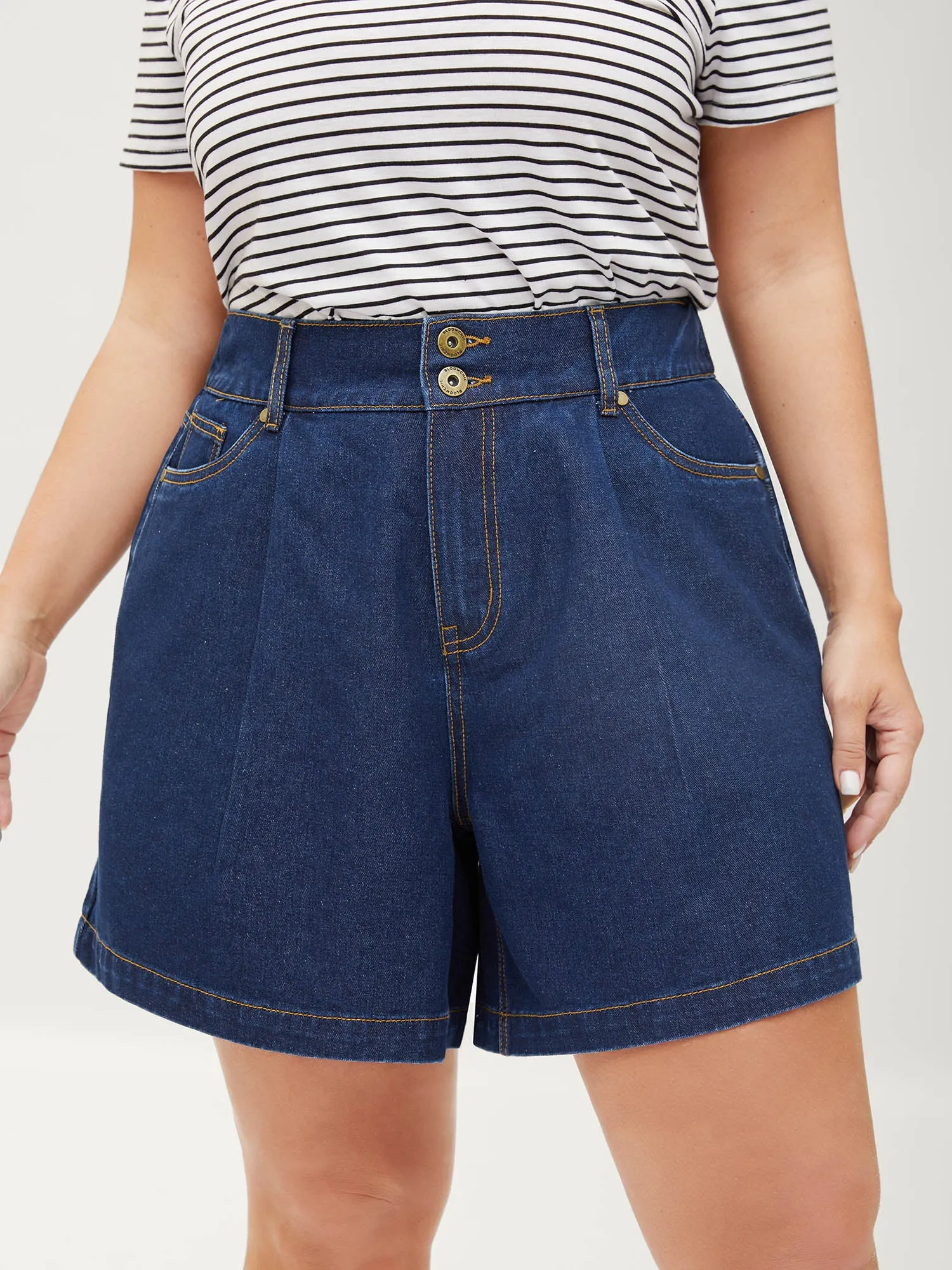 Stretchy Waist Straight-Leg Denim Shorts sold by Bloomchic product image thumbnail 3