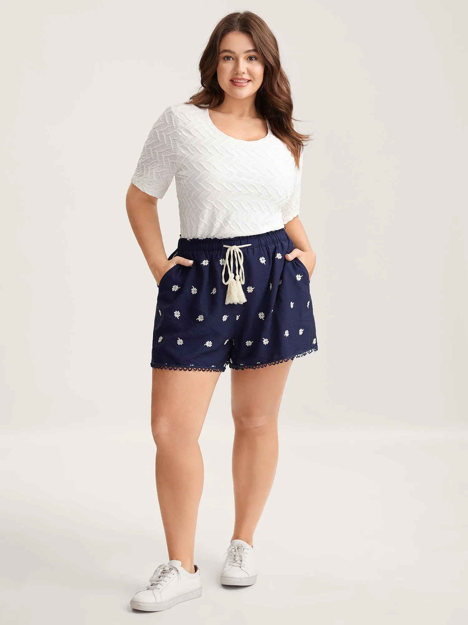 Floral Embroidered Drawstring Wide Leg Shorts sold by Bloomchic product image thumbnail 4