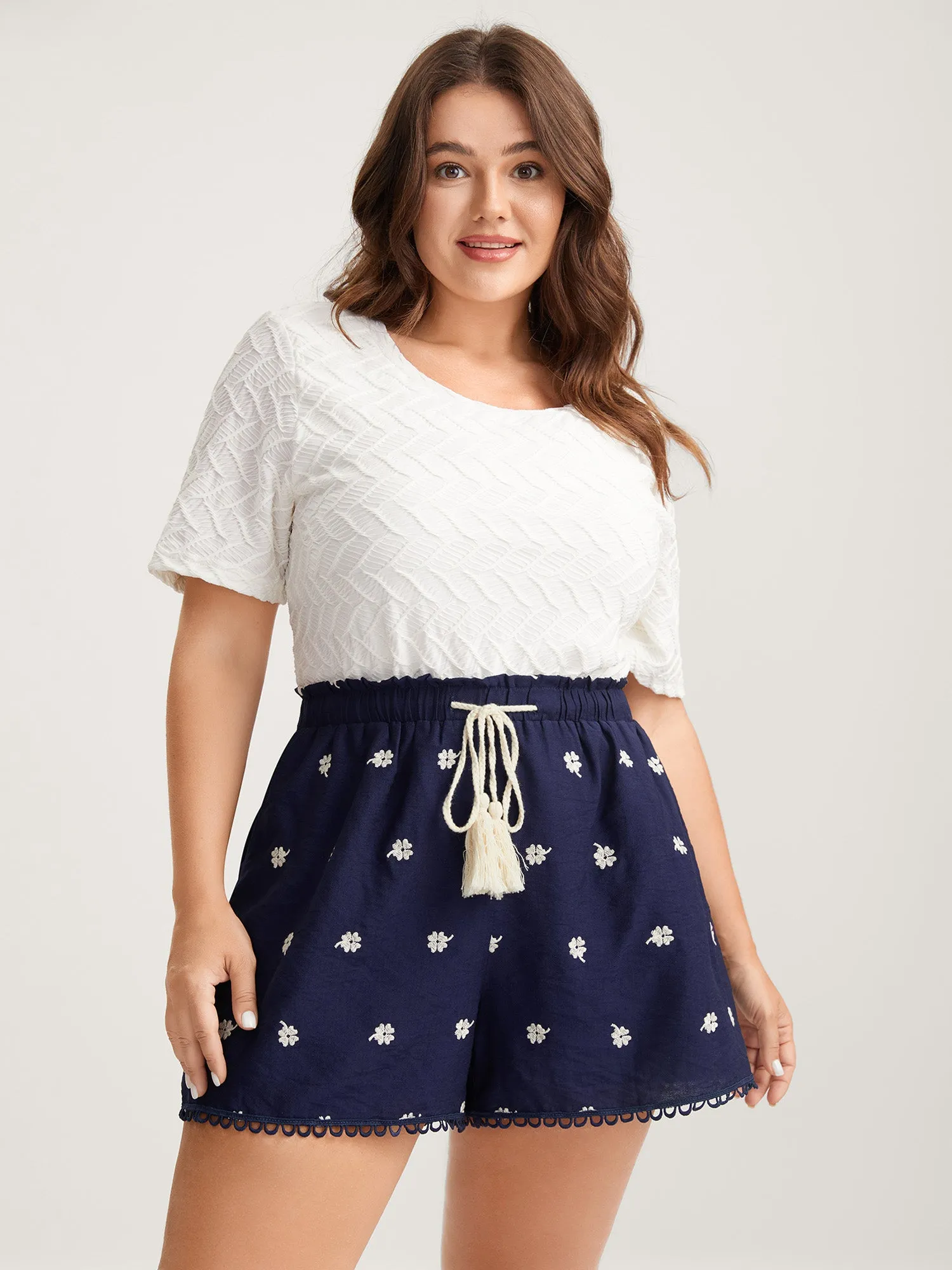 Floral Embroidered Drawstring Wide Leg Shorts sold by Bloomchic product image thumbnail 2