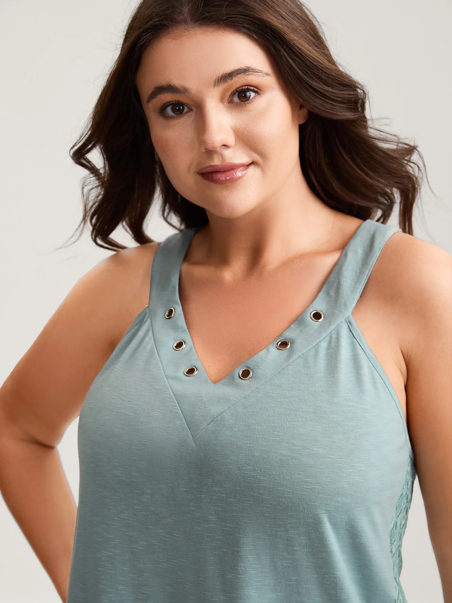 Textured Loop V-Neckline Tank Top sold by Bloomchic product image thumbnail 2