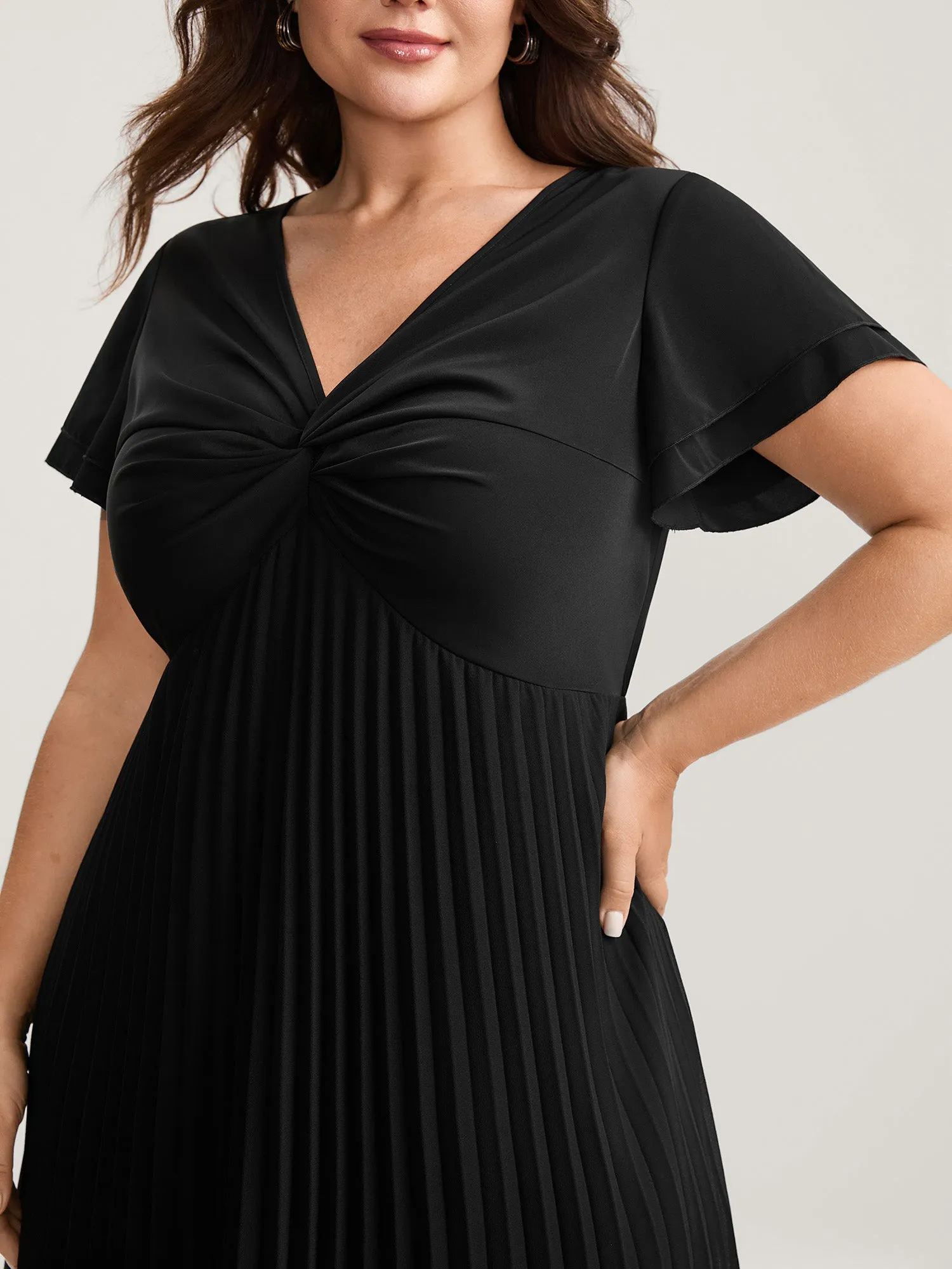 Crossover Bodice Plicated Detail Midi Dress sold by Bloomchic product image thumbnail 2