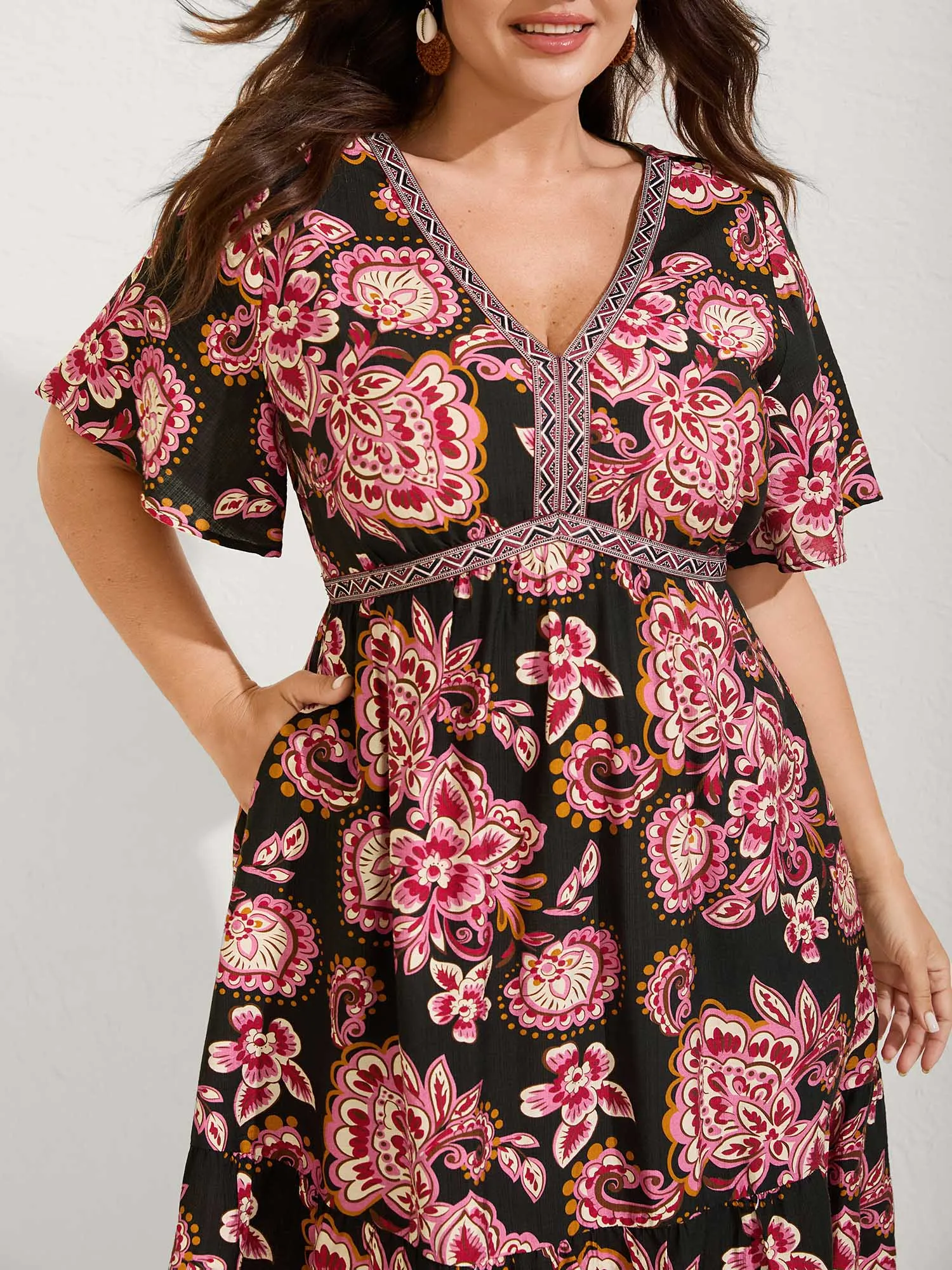 Paisley Print Stretchy Waist Pockets Midi Dress sold by Bloomchic product image thumbnail 2
