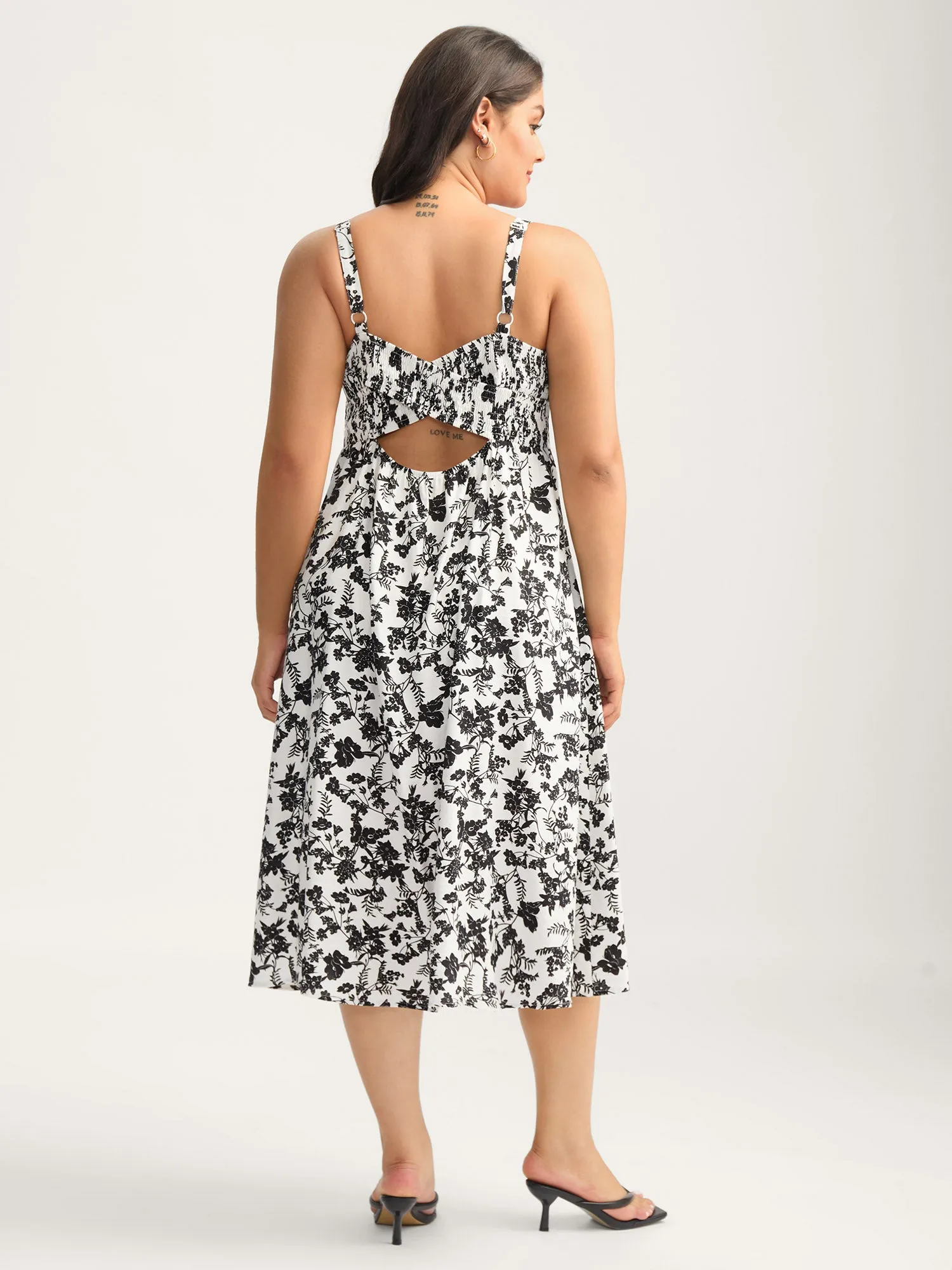 Monochrome Florals Shirred Backless Midi Dress sold by Bloomchic product image thumbnail 5