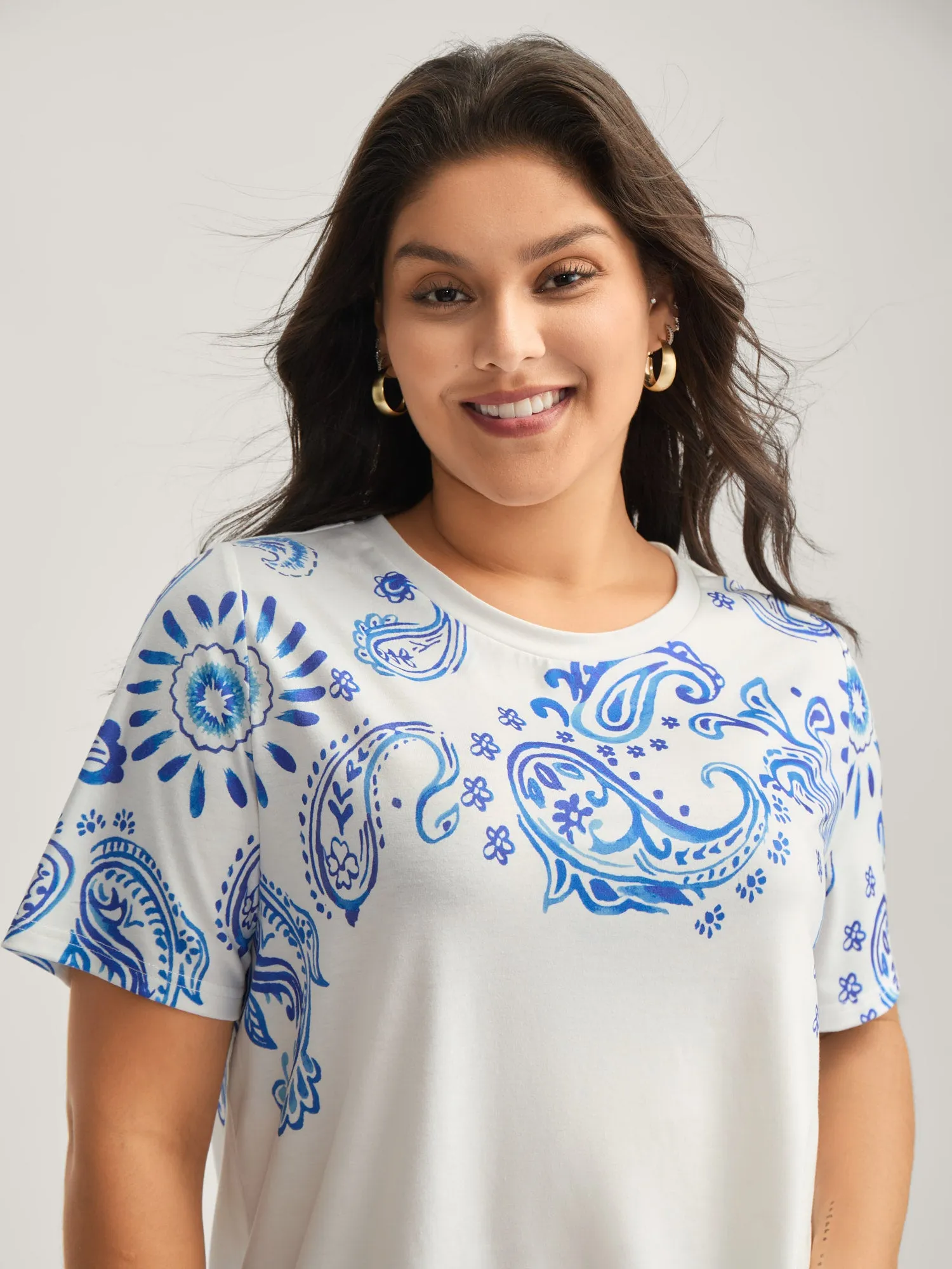Paisley Print Solid T-Shirt sold by Bloomchic product image thumbnail 2