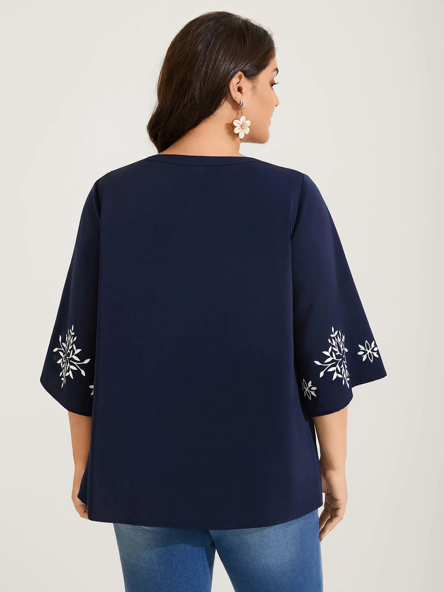 Floral Print Button Detail Solid Blouse sold by Bloomchic product image thumbnail 4