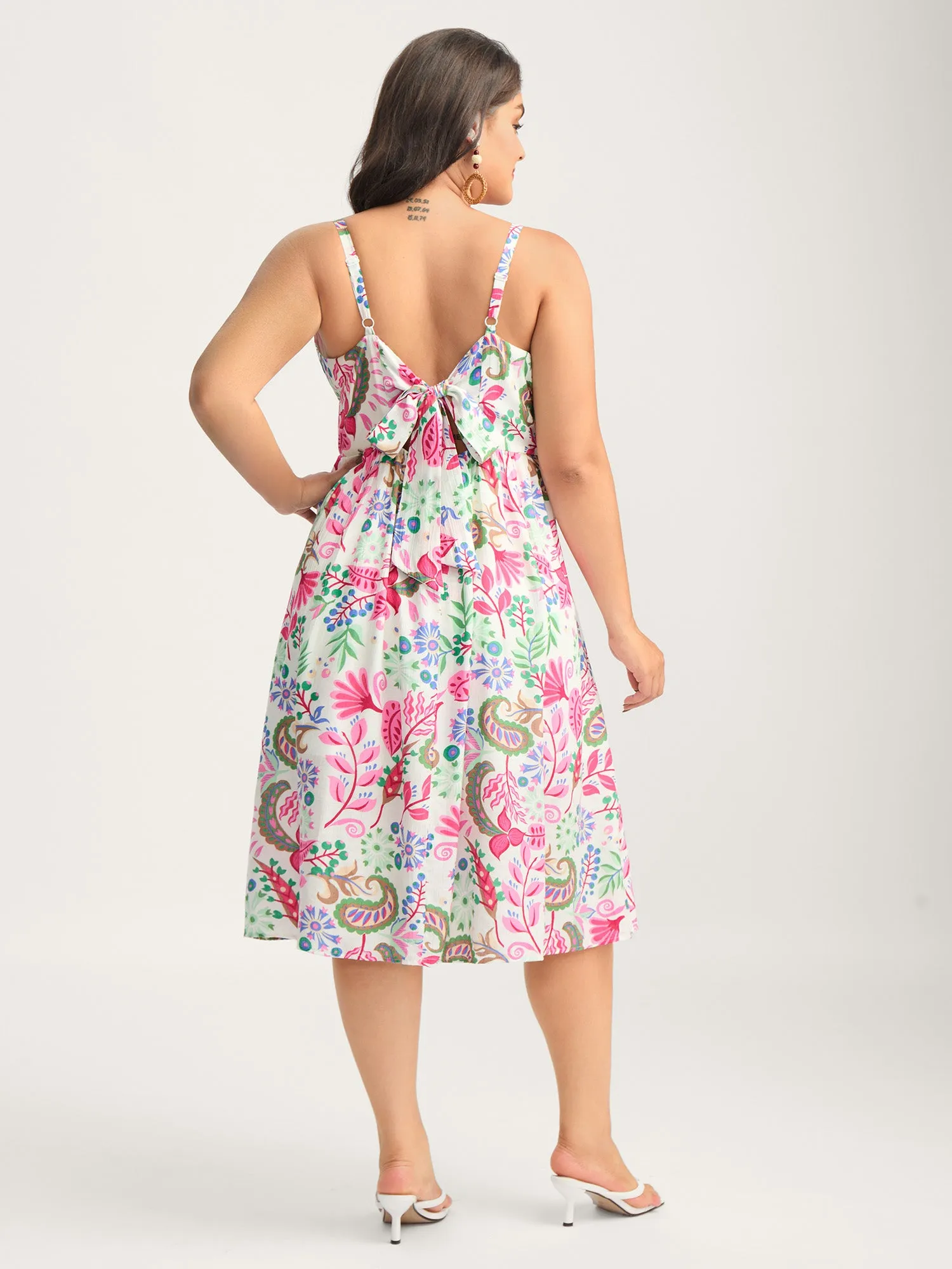 Backless Bow Paisley Print Cami Midi Dress sold by Bloomchic product image thumbnail 5