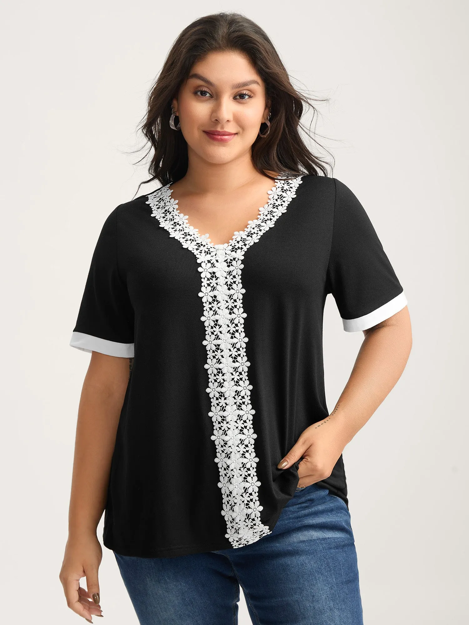 Stretchy Floral Lace Color Contrast T-Shirt sold by Bloomchic product image thumbnail 2