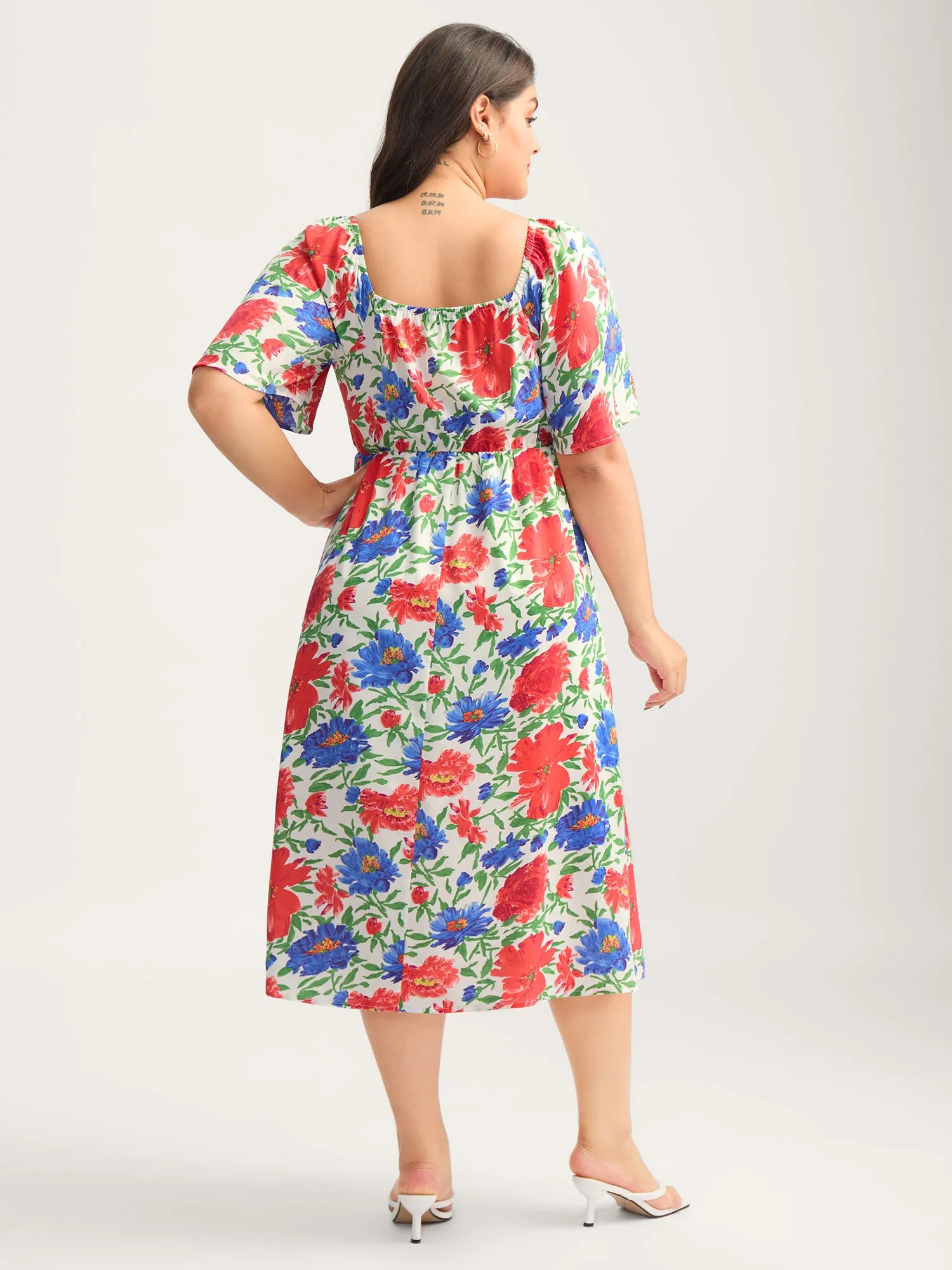 Sunkissed Floral Shirred Pockets Midi Dress sold by Bloomchic product image thumbnail 4