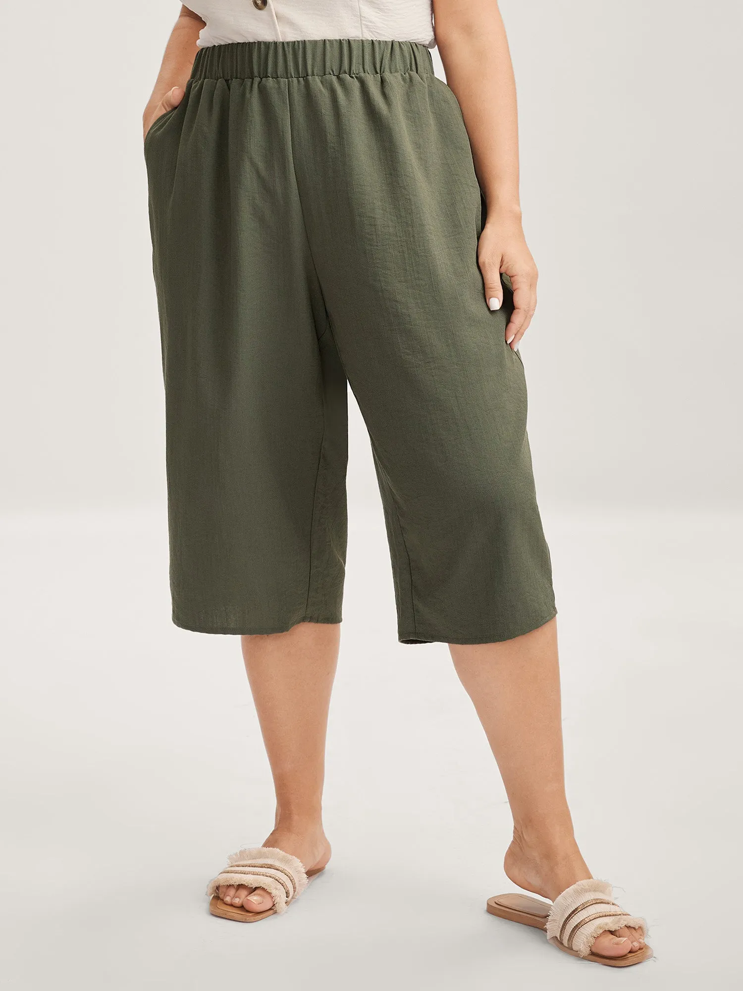 Stretchy Waist Straight-Leg Capri Pants sold by Bloomchic product image thumbnail 3