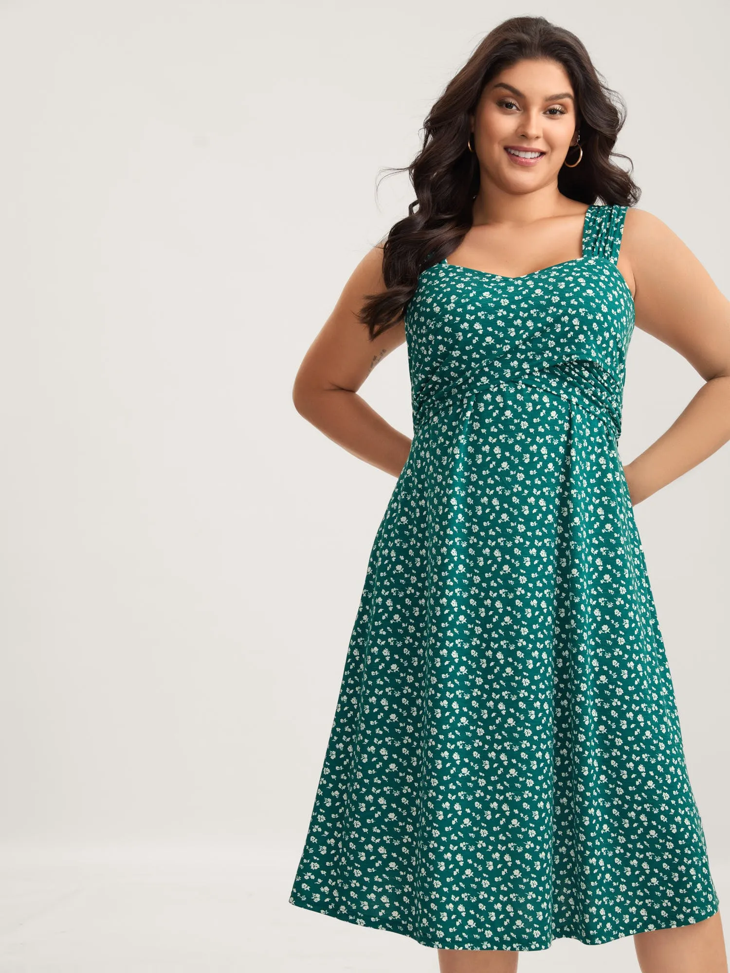 Ditsy Floral Print Knit Pockets Midi Dress sold by Bloomchic product image thumbnail 2