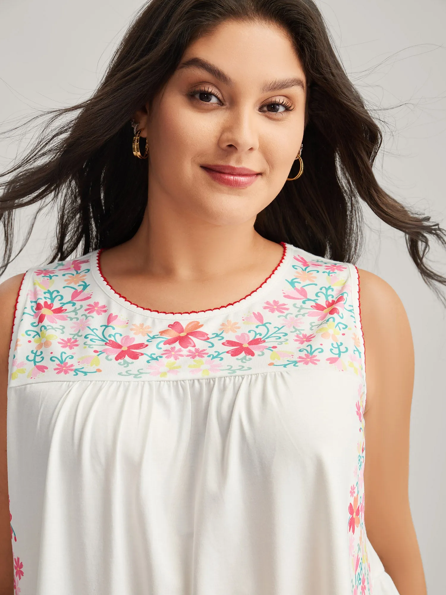 Stretchy Floral Neck Flowy Tank Top sold by Bloomchic product image thumbnail 2