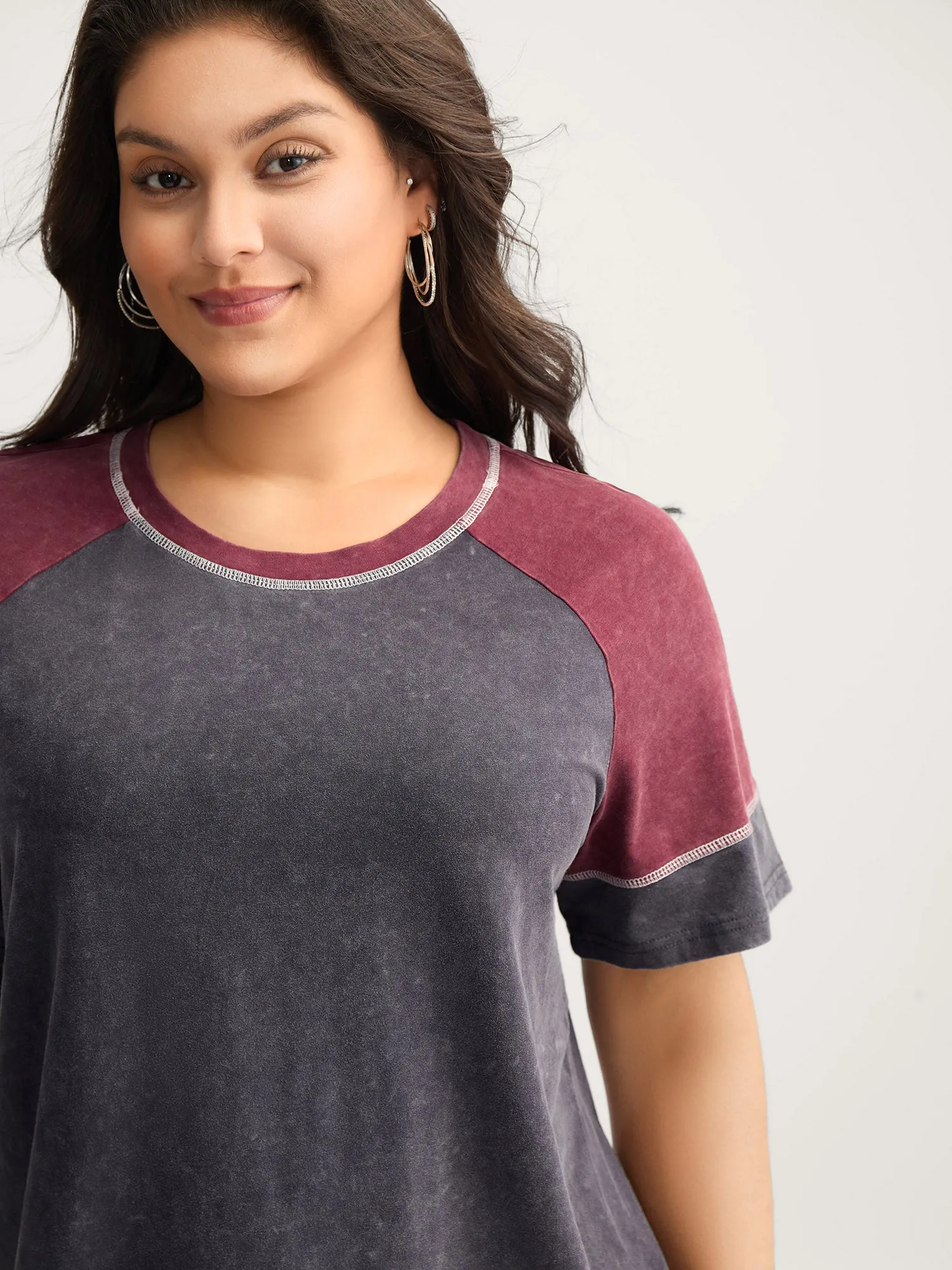 Cotton Vintage Color Contrast Solid T-Shirt sold by Bloomchic product image thumbnail 2