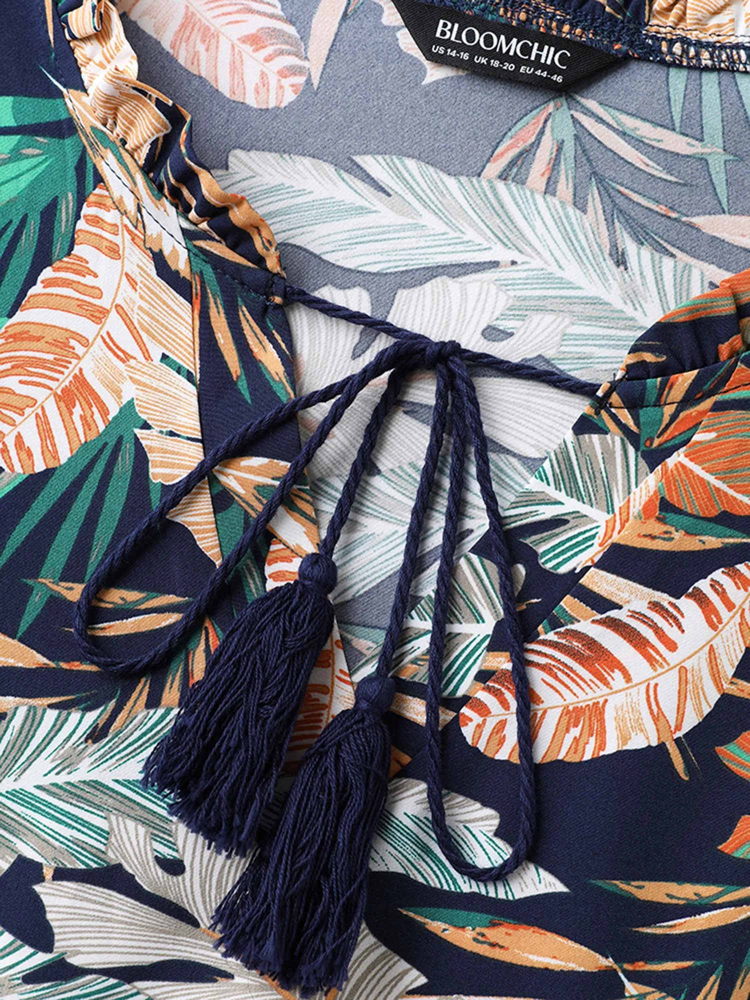 Tropical Leaf Print Lace Stretchy Midi Dress sold by Bloomchic product image thumbnail 5