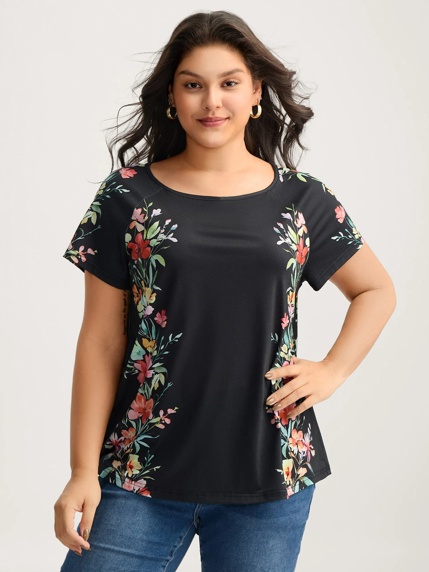 Floral Print Solid Round Neck T-Shirt sold by Bloomchic