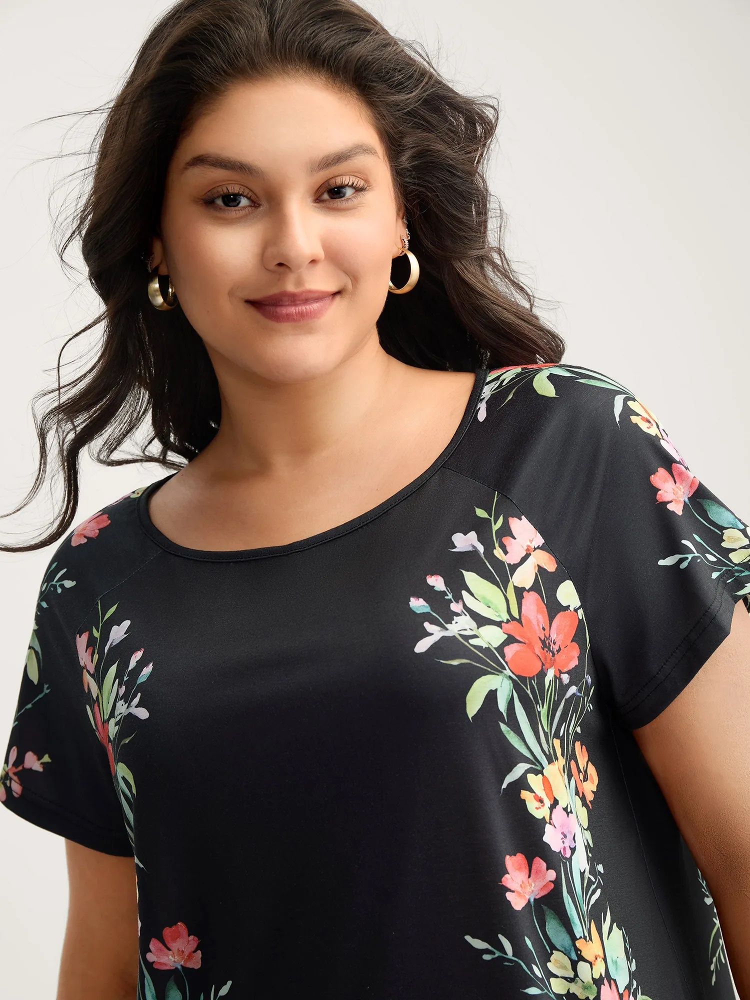 Floral Print Solid Round Neck T-Shirt sold by Bloomchic product image thumbnail 2