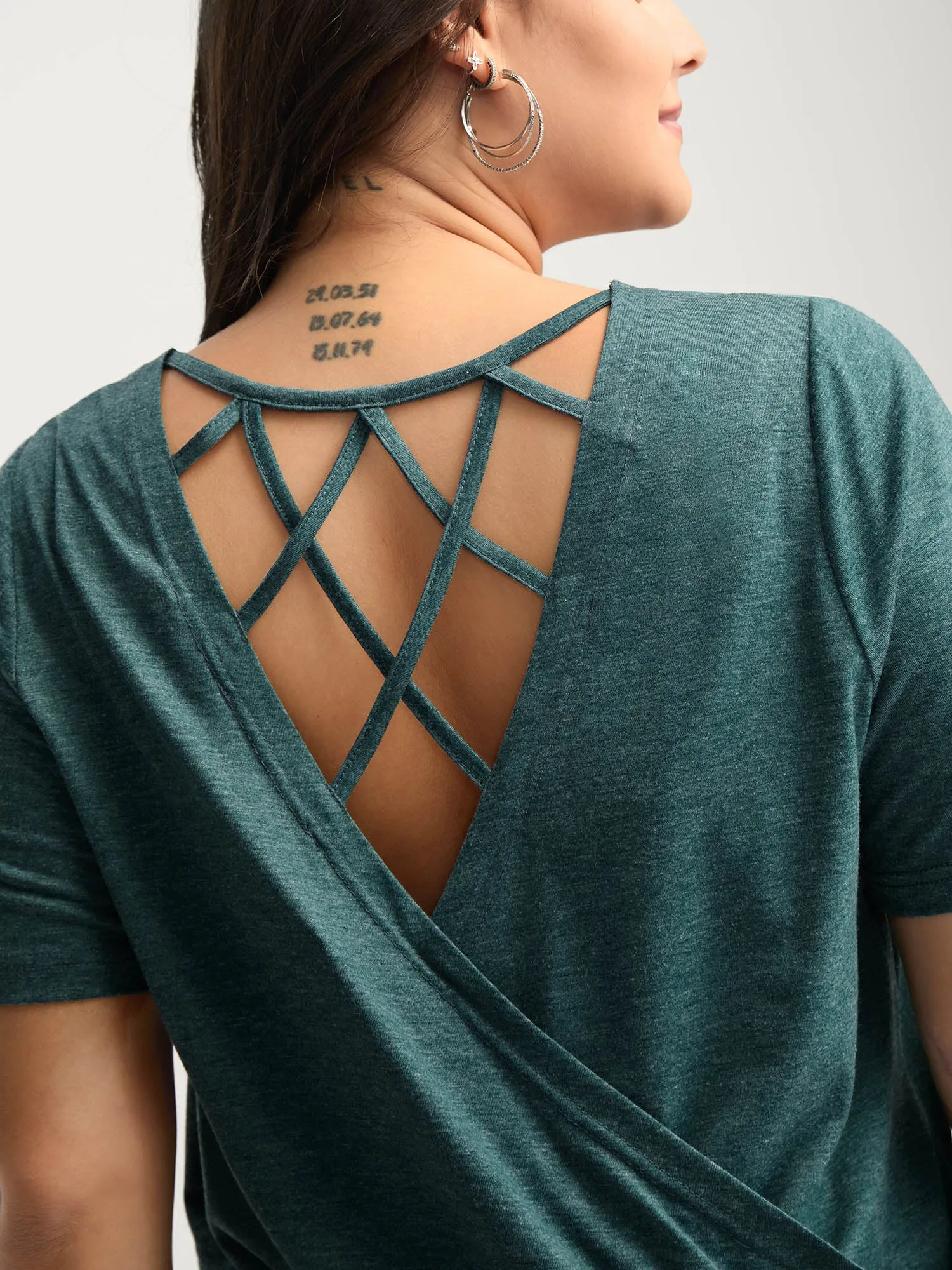 Backless Crisscross Solid T-Shirt sold by Bloomchic product image thumbnail 2