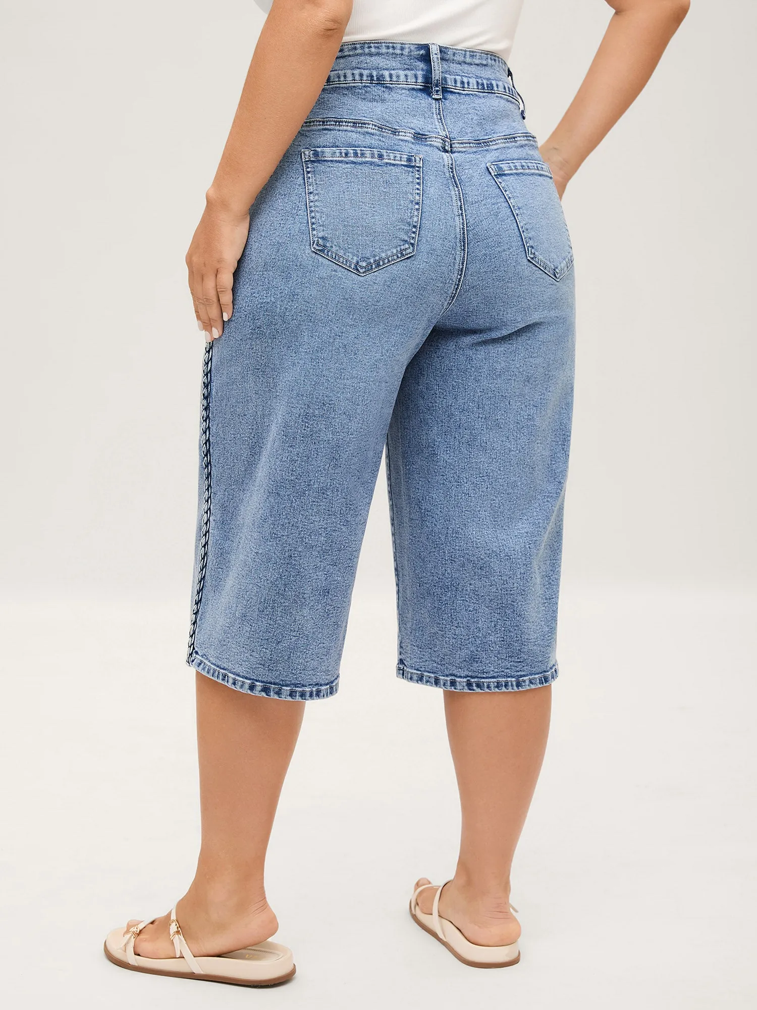 Classic Cut Wide-Leg Crop Jeans sold by Bloomchic product image thumbnail 4