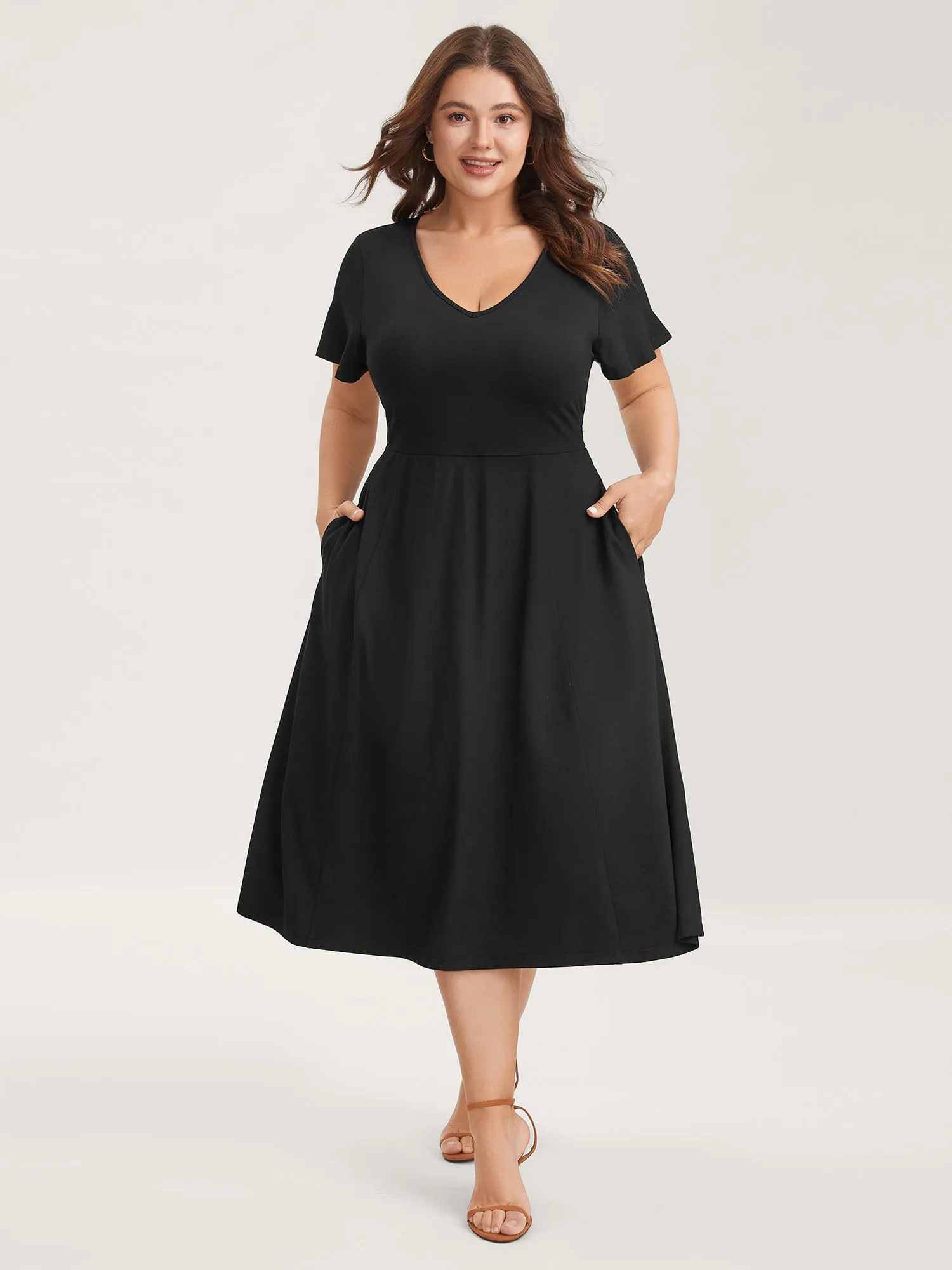Super Stretchy Back-Tie Pockets Midi Dress sold by Bloomchic product image thumbnail 3