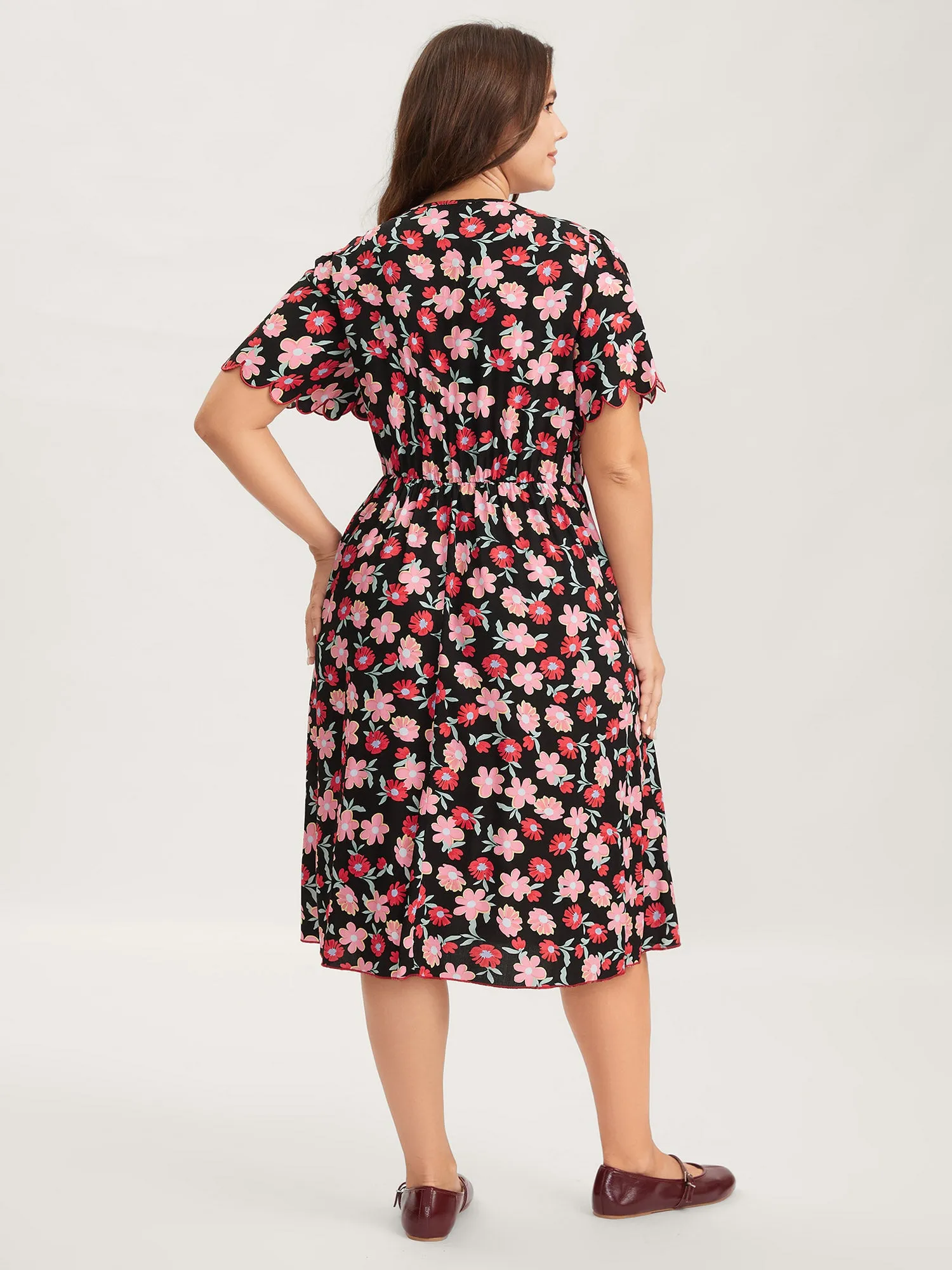 Floral Radiance Flared Scalloped Sleeve Midi Dress sold by Bloomchic product image thumbnail 4