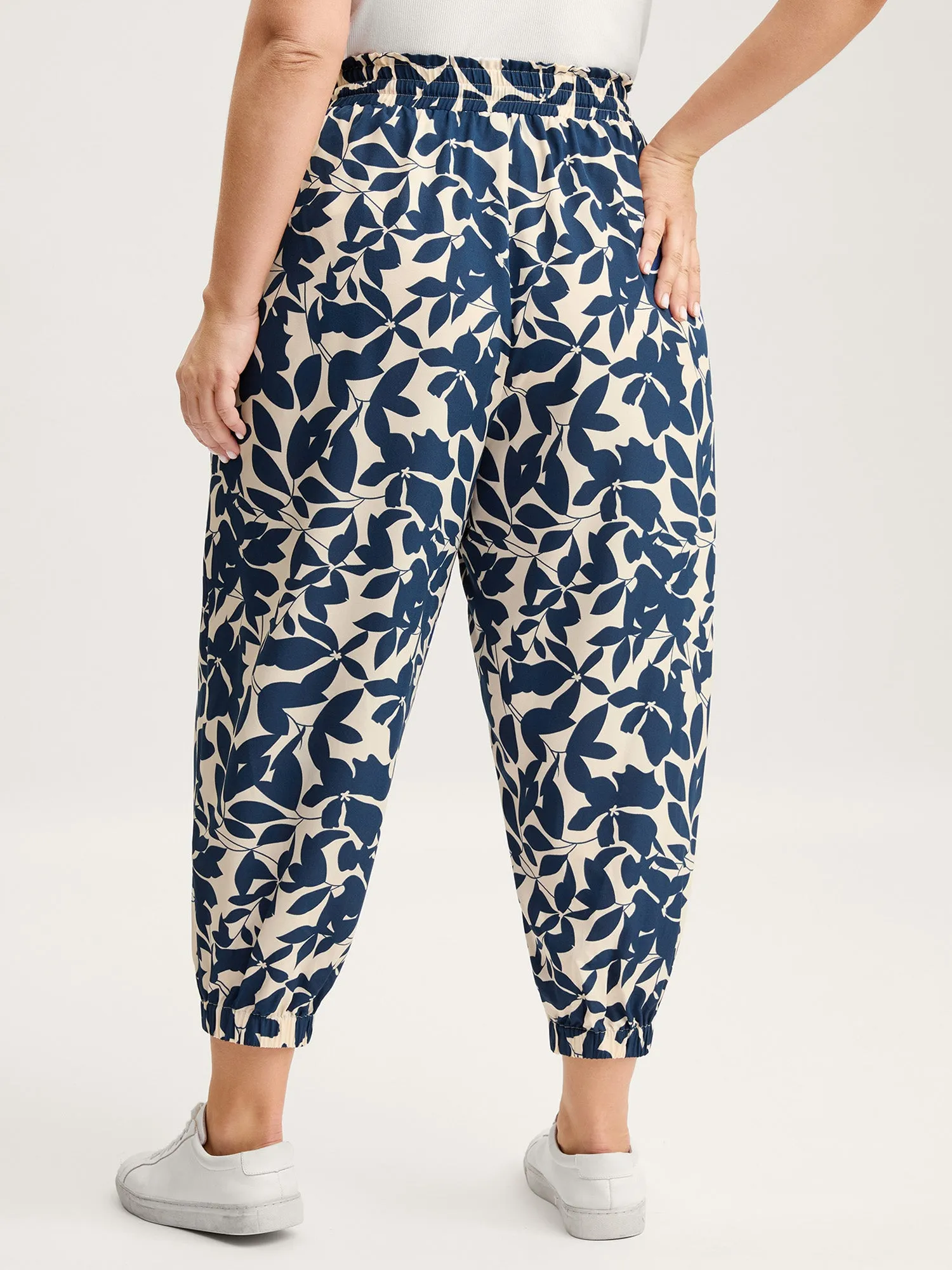 Silhouette Flower Waist-Tie Jogger Pants sold by Bloomchic product image thumbnail 5
