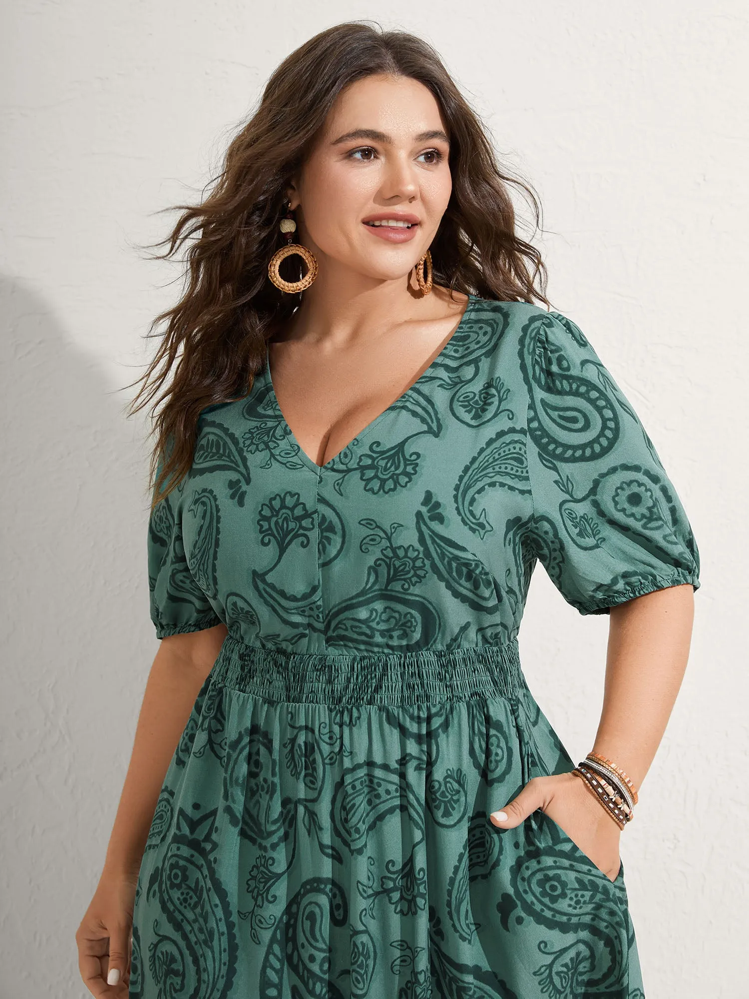 Paisley Print Shirred Waist Midi Dress sold by Bloomchic product image thumbnail 2