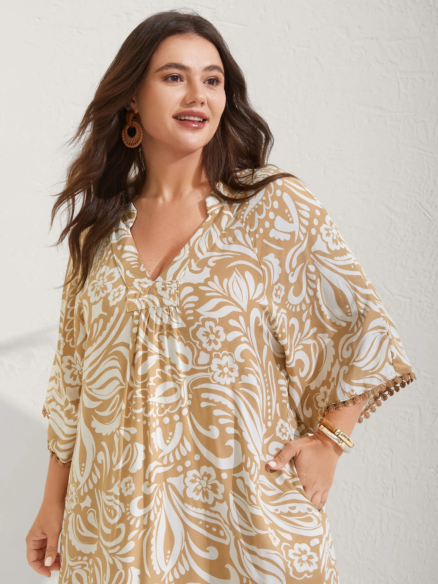 Paisley Print Notched Collar Lace Midi Dress sold by Bloomchic product image thumbnail 2