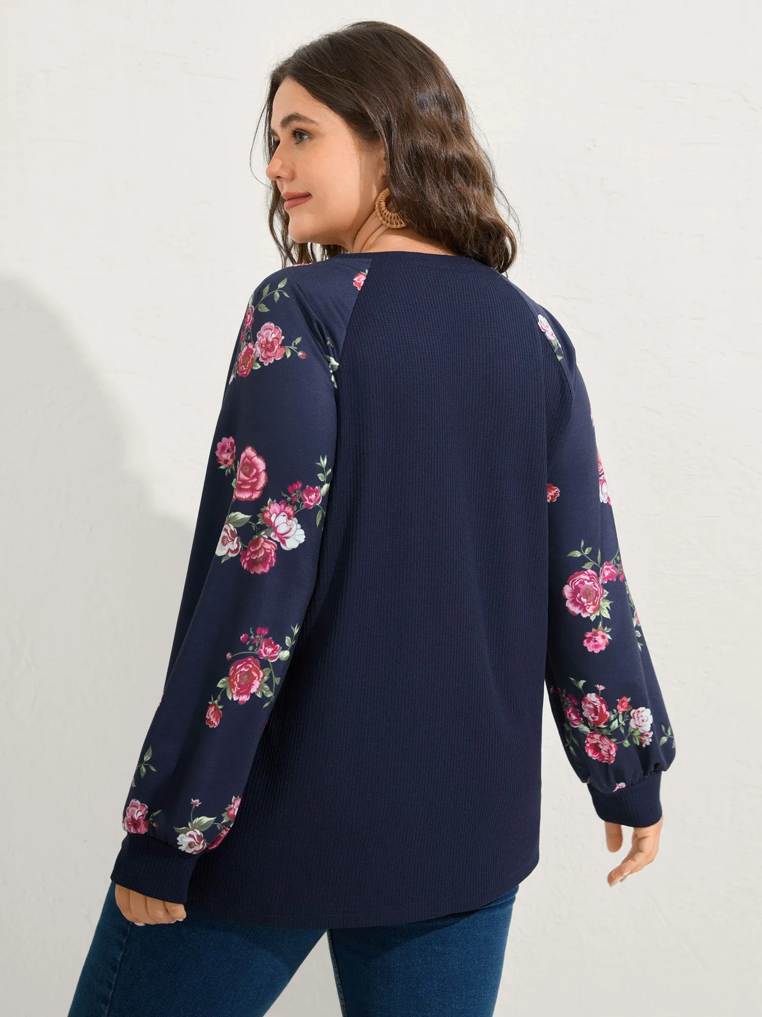 Rosy Sleeve Textured Lace Solid Sweatshirt sold by Bloomchic product image thumbnail 4