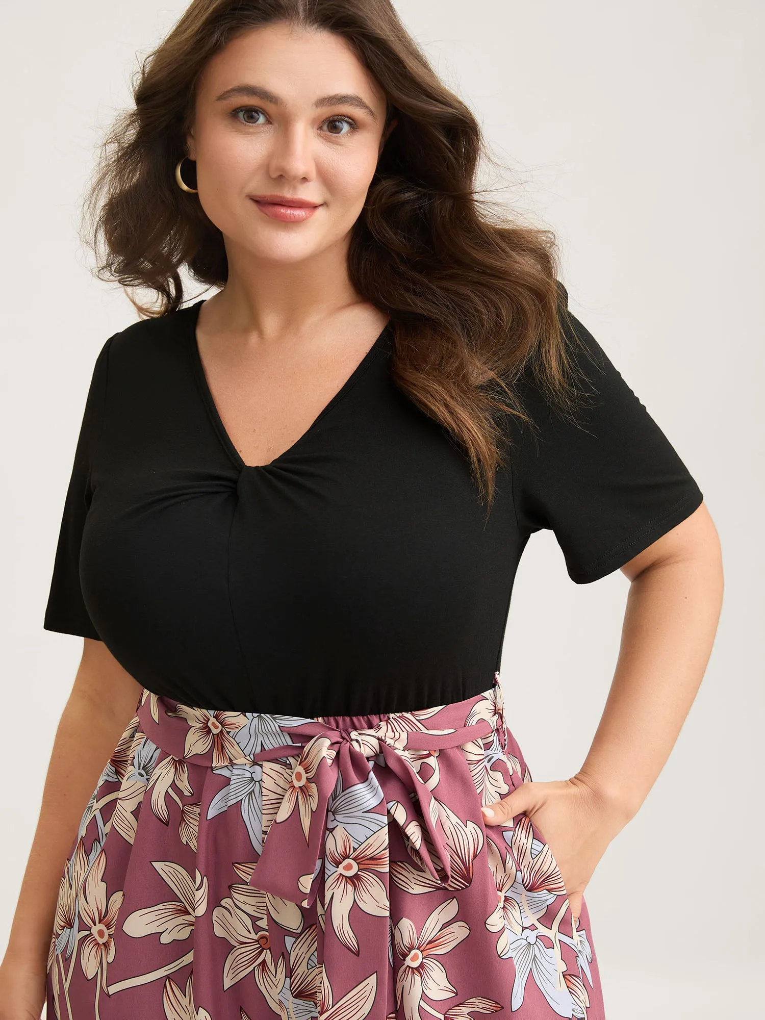 Color Contrast Floral Belted Jumpsuit sold by Bloomchic product image thumbnail 2