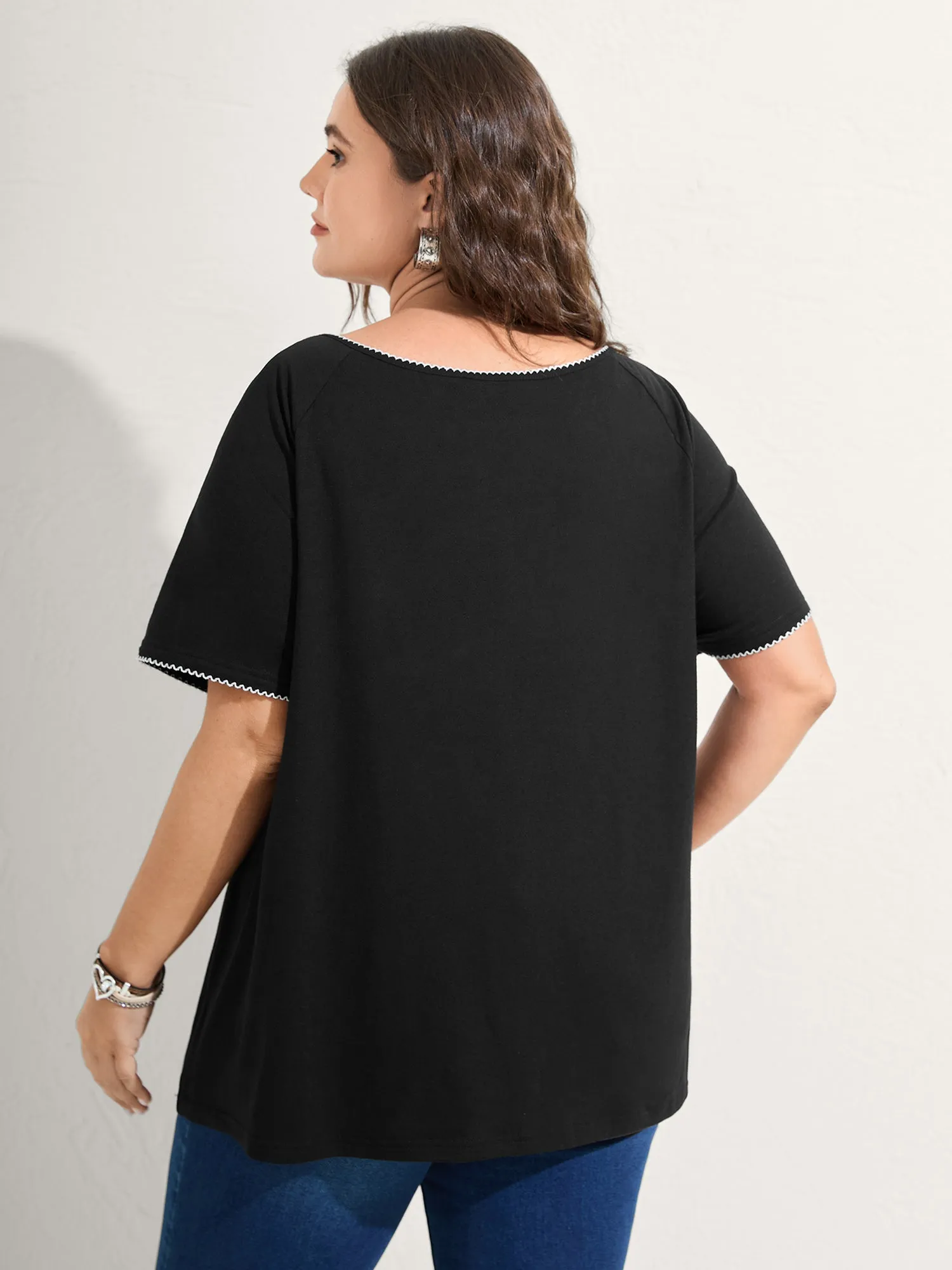 Lace Color Contrast Pleated T-Shirt sold by Bloomchic product image thumbnail 4