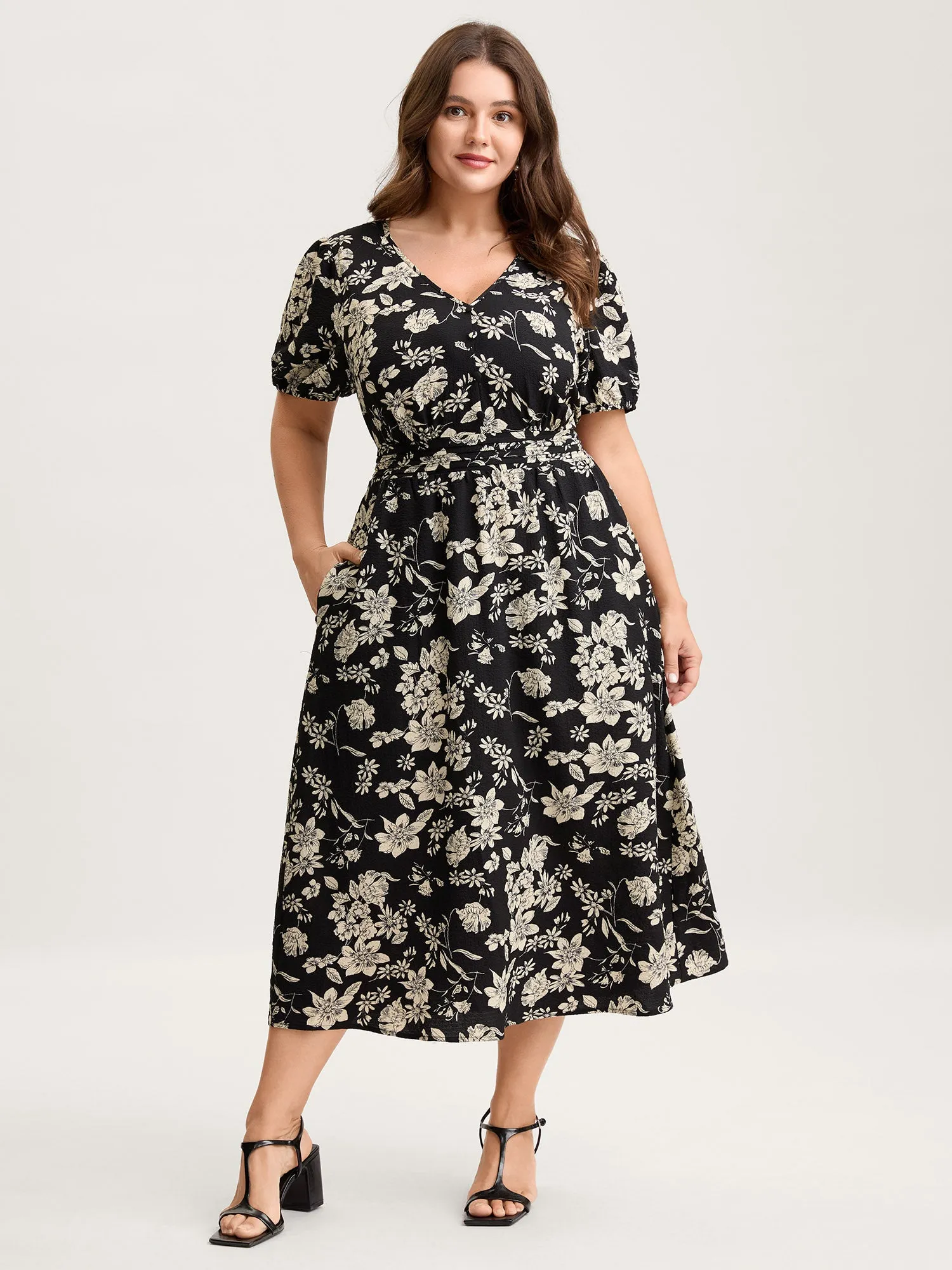 Silhouette Floral Pleated Waist V-Neck Midi Dress sold by Bloomchic product image thumbnail 3