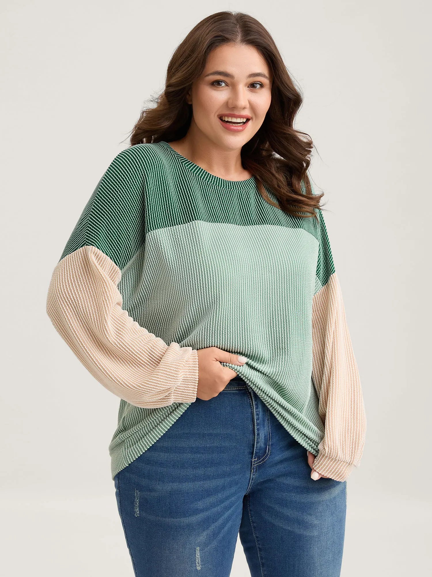 Color Block Textured Drop Shoulder Sweatshirt sold by Bloomchic product image thumbnail 4