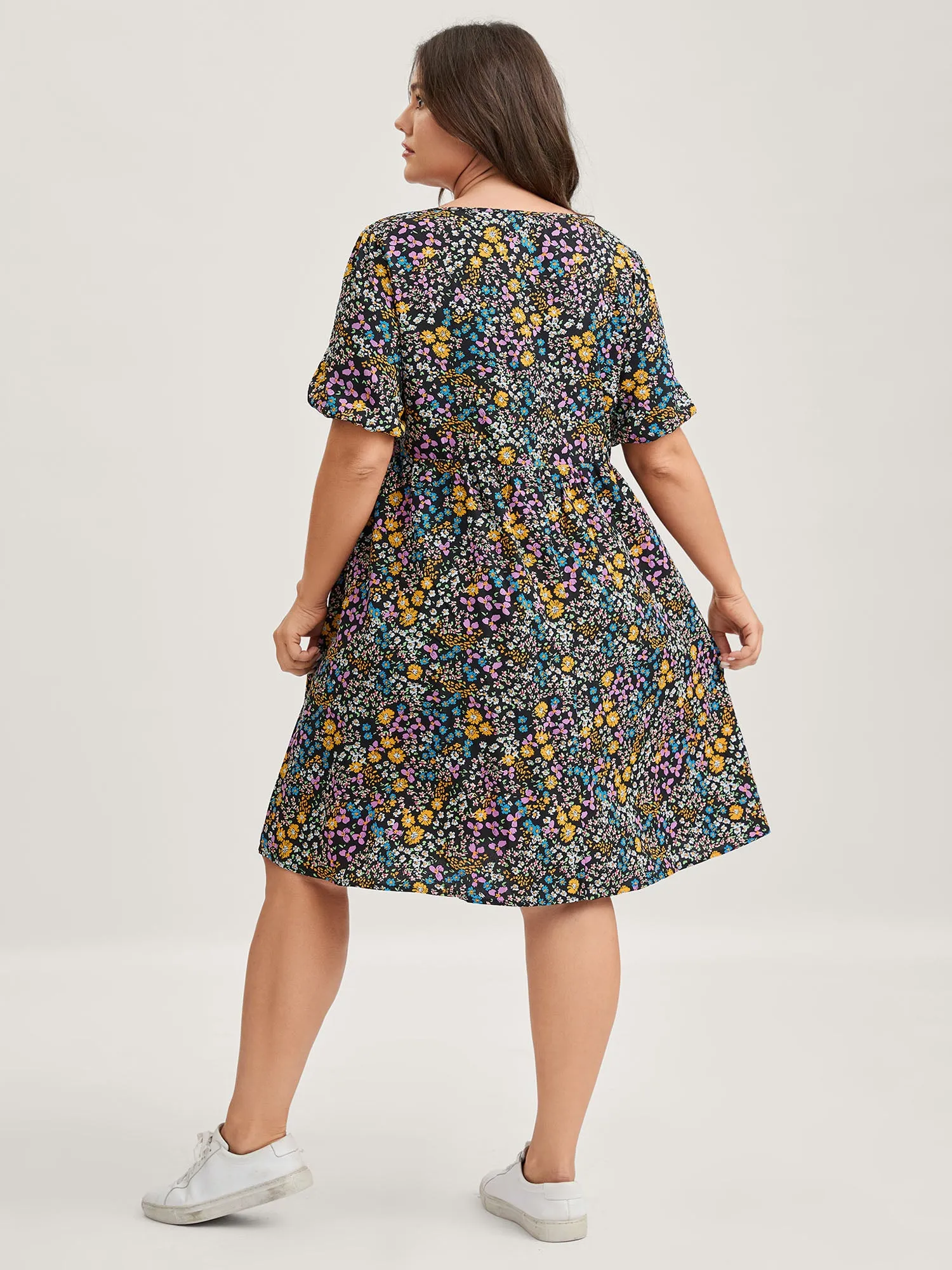 Floral Print Deep V-Neck Midi Dress sold by Bloomchic product image thumbnail 4