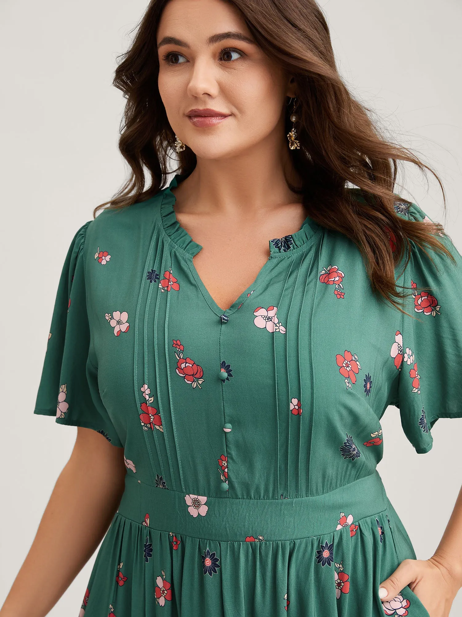 Floral Pleated Notched Collar Midi Dress sold by Bloomchic product image thumbnail 2