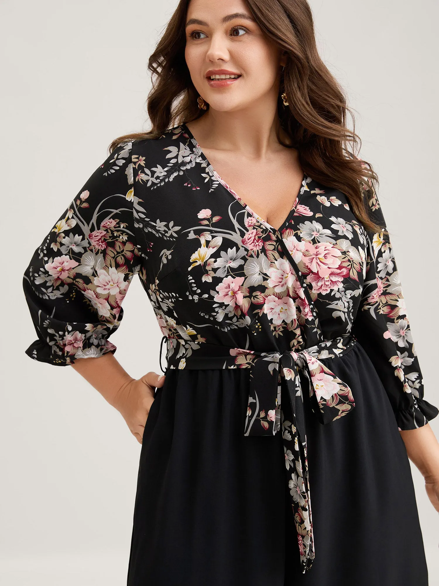 Floral Contrast Belted Wide-Leg Jumpsuit sold by Bloomchic product image thumbnail 2