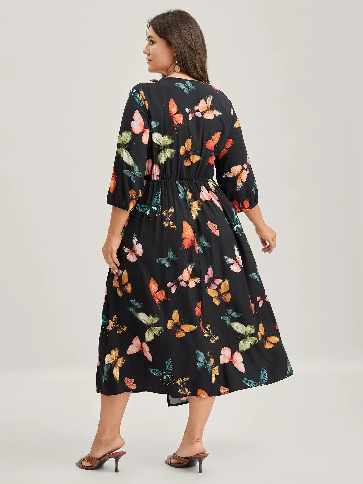 Butterfly Print Side Tie Pockets Midi Dress sold by Bloomchic product image thumbnail 4