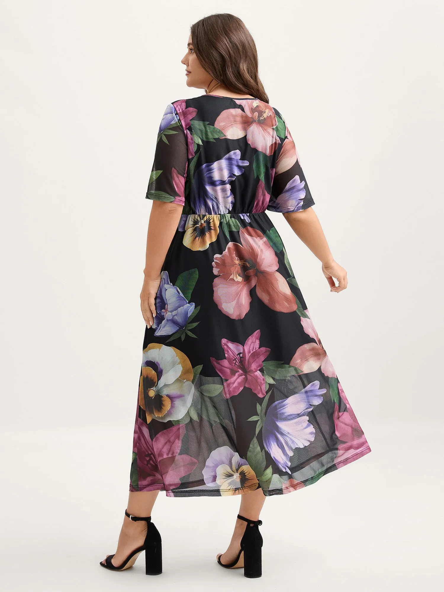 Large Floral Print Twist Front Midi Dress sold by Bloomchic product image thumbnail 4